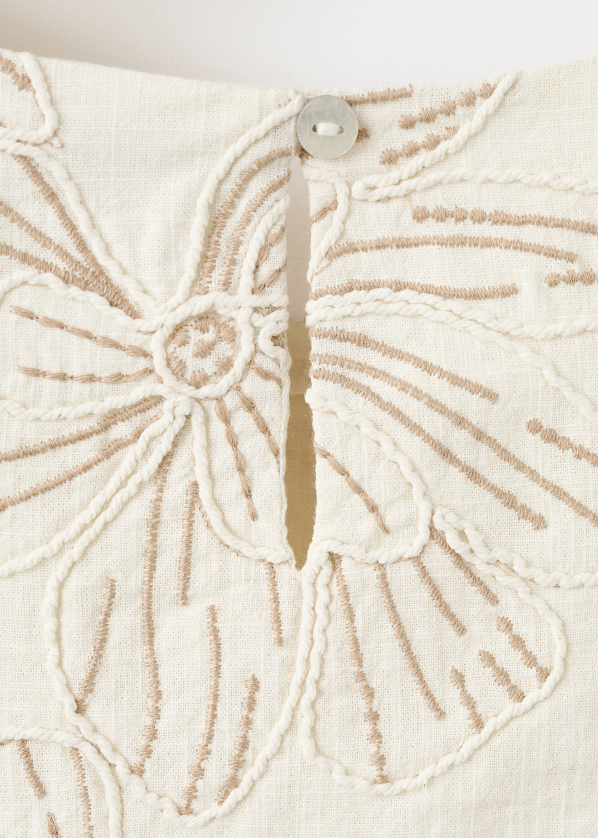Blouse en coton fleurs brodées - Détail de l'article 0, Beige. Ref: 27026350-00.