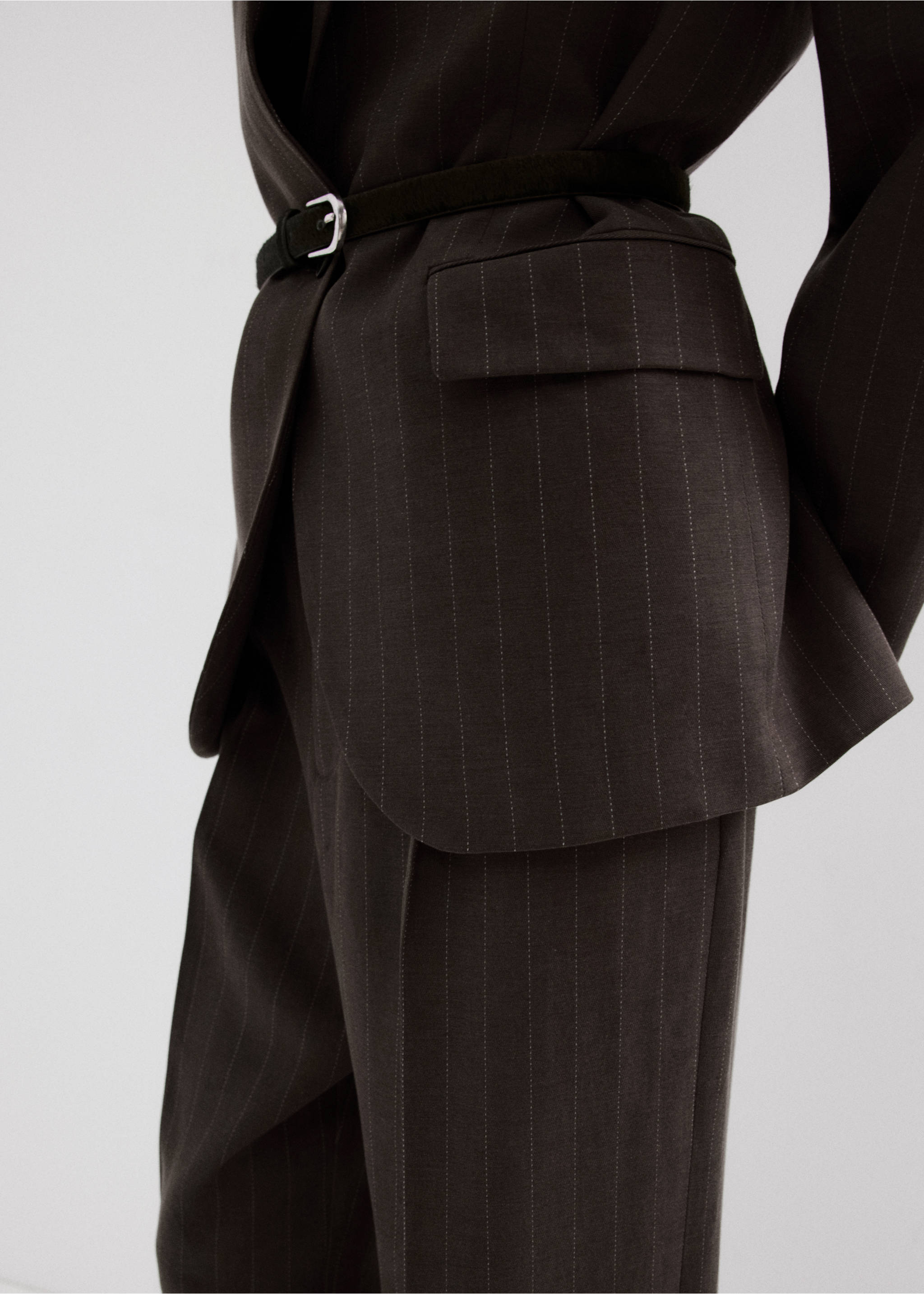 Lyocell suit trousers - Details of the article 6, Chocolate. Ref: 27026357-00.