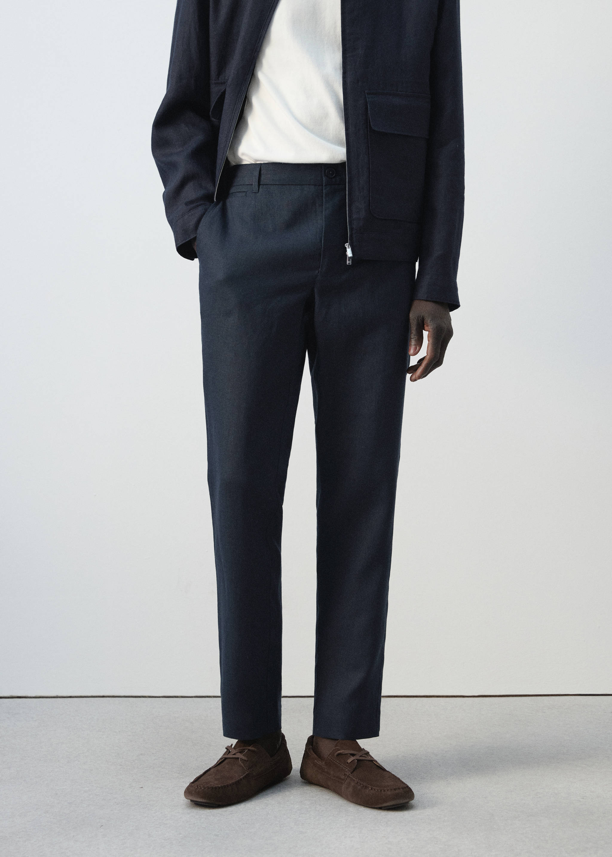 Брюки 100% лен slim fit - Средний план