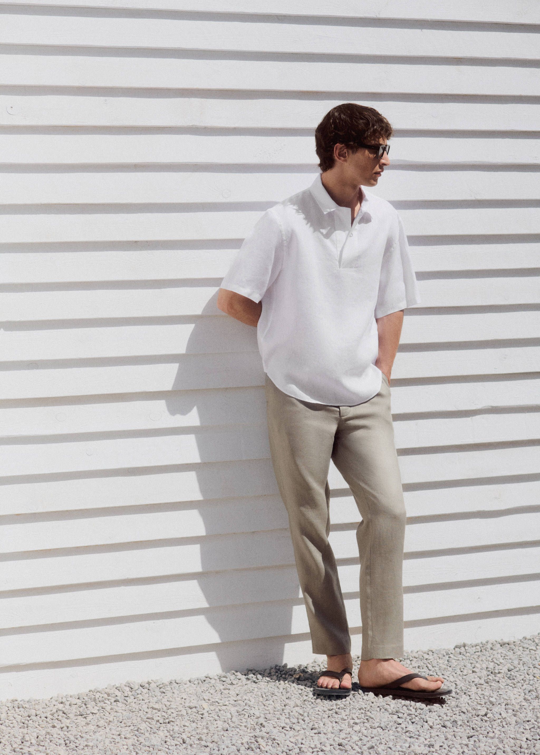 Slim-fit 100% linen trousers - Details of the article 7