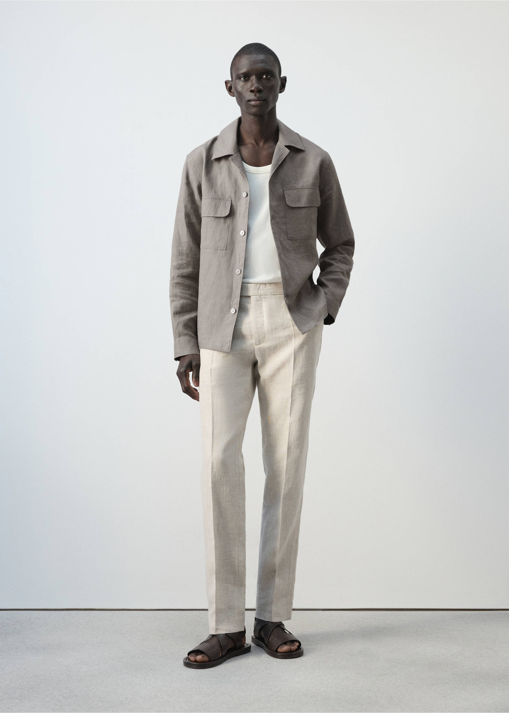 Overshirt van 100% linnen met bowlingkraag - Overzichtstekening, Middenbruin. Ref: 27026712-00.