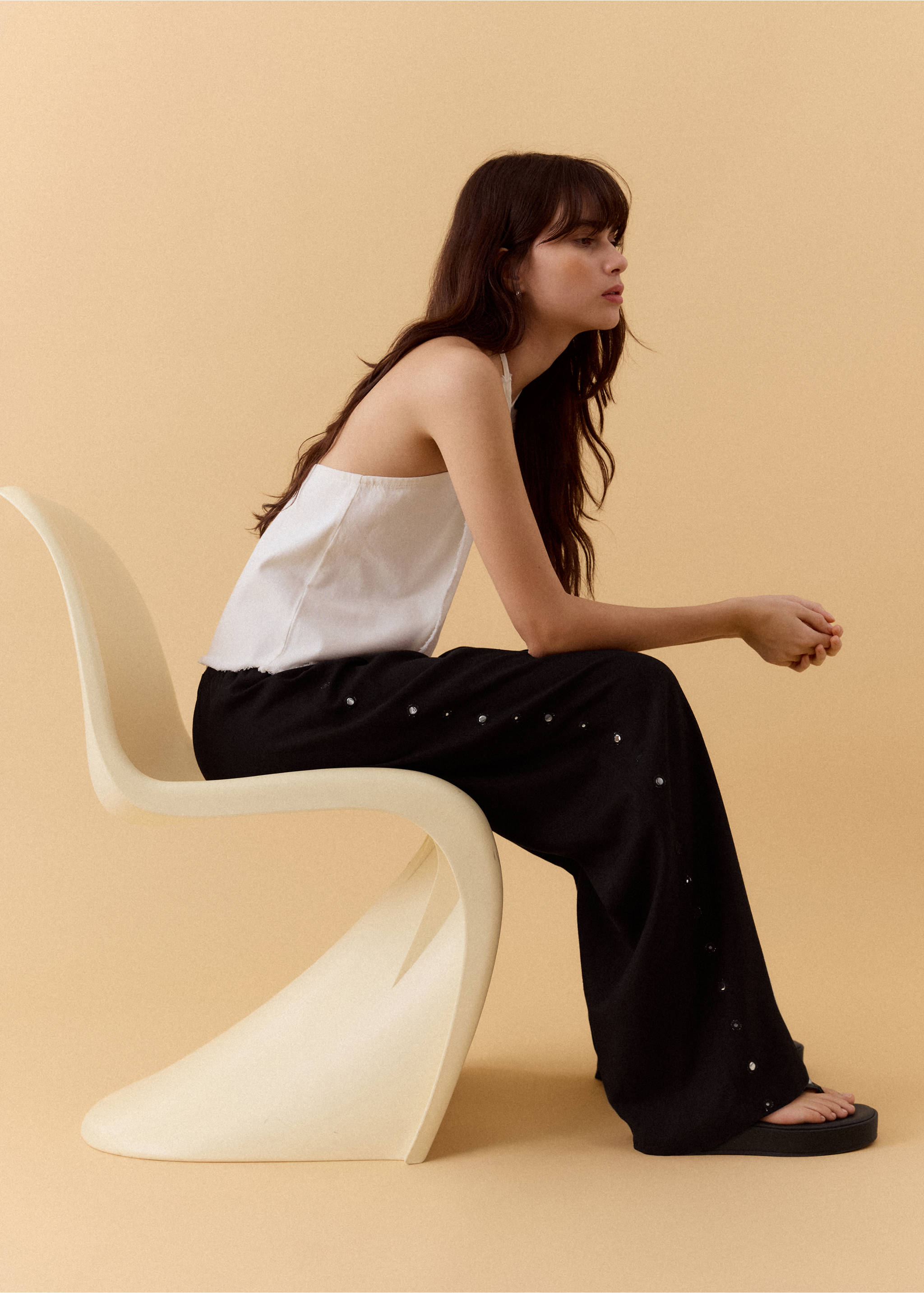 Straight linen-blend trousers - Details of the article 2, Black. Ref: 27026719-00.