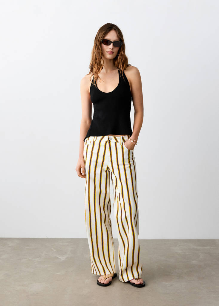 Ribbed halter neck top — Black