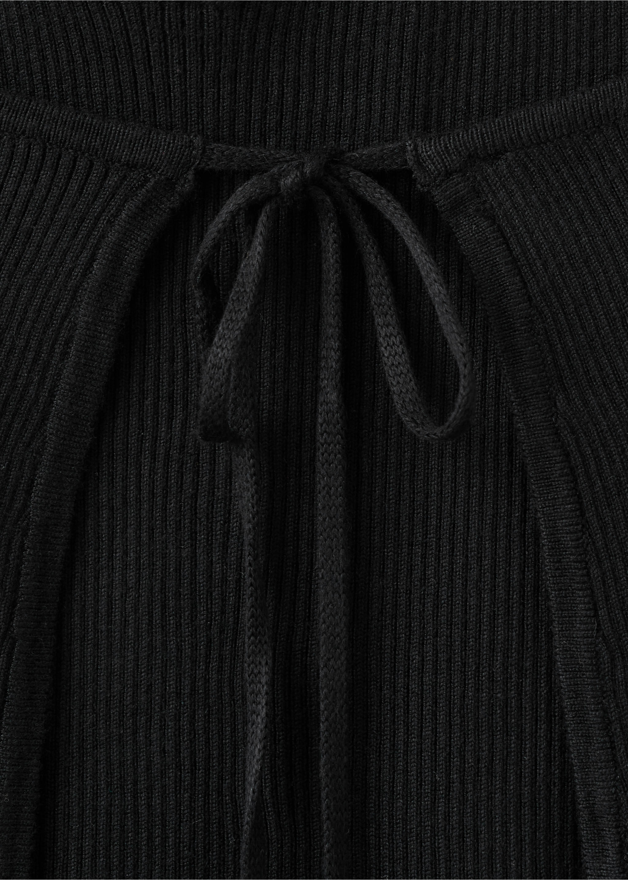 Топ в рубчик с американской проймой - Деталь изделия 8, Черный. Ref: 27026731-00.