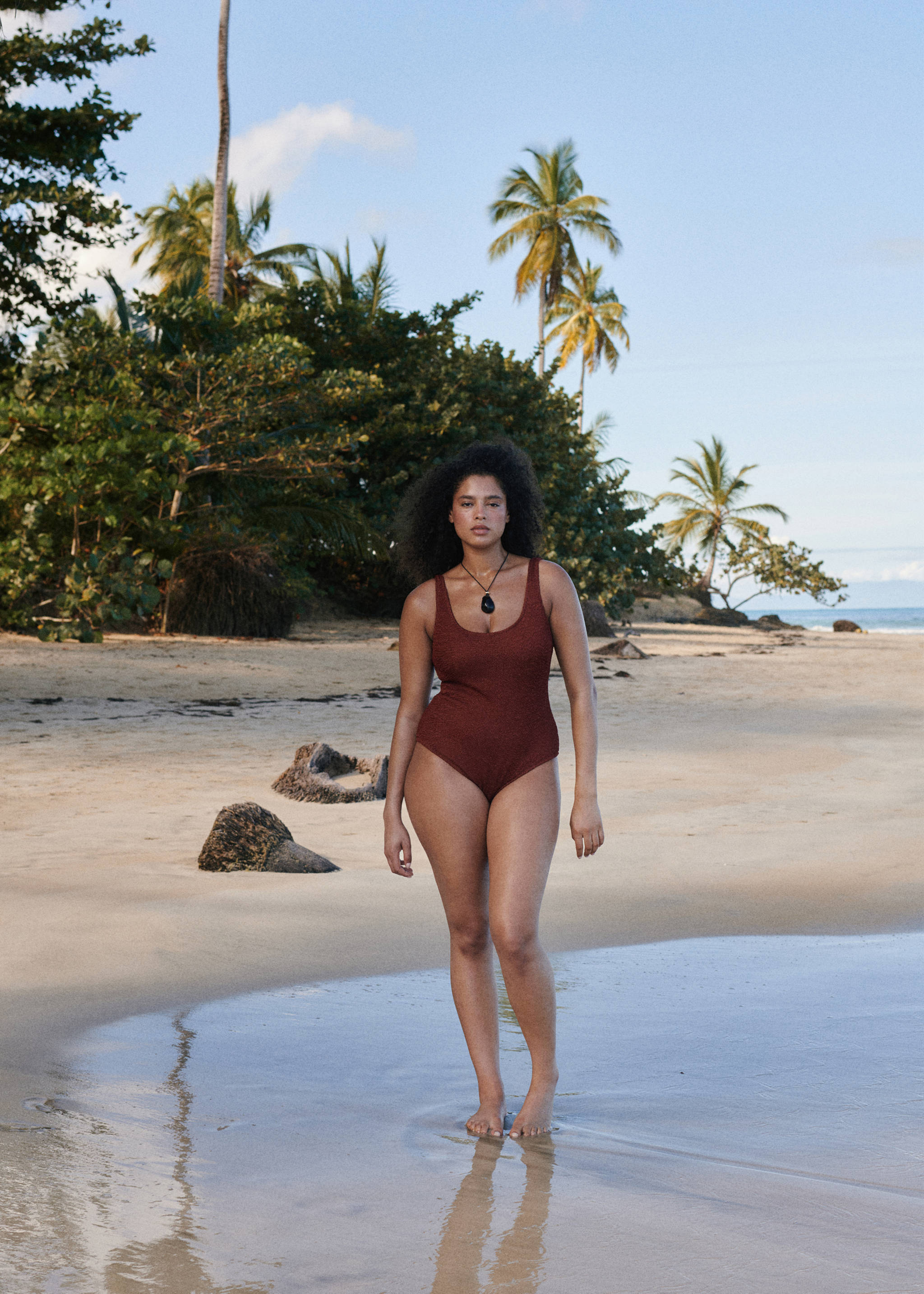 Textured swimsuit - General plane