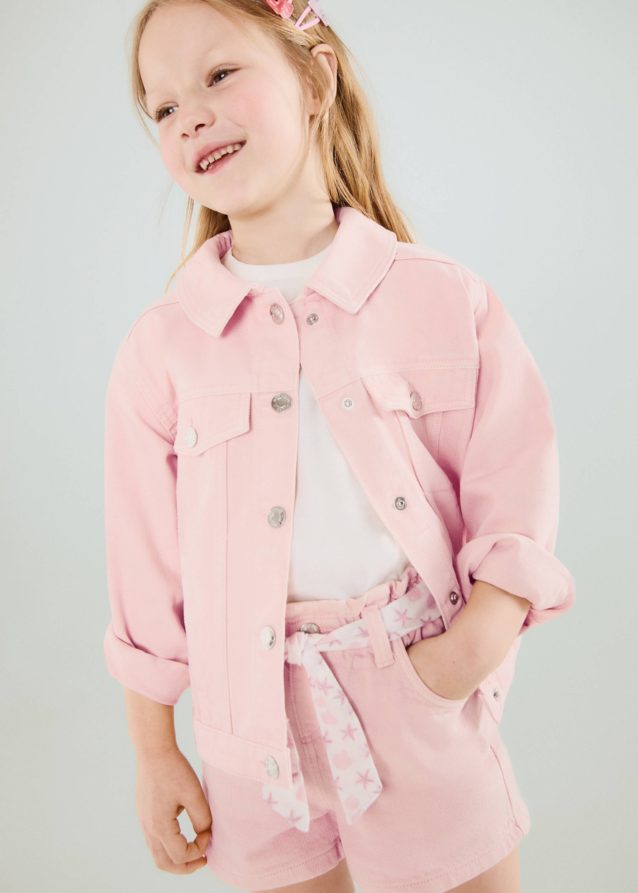 Denim shorts with a bow detail - General plane