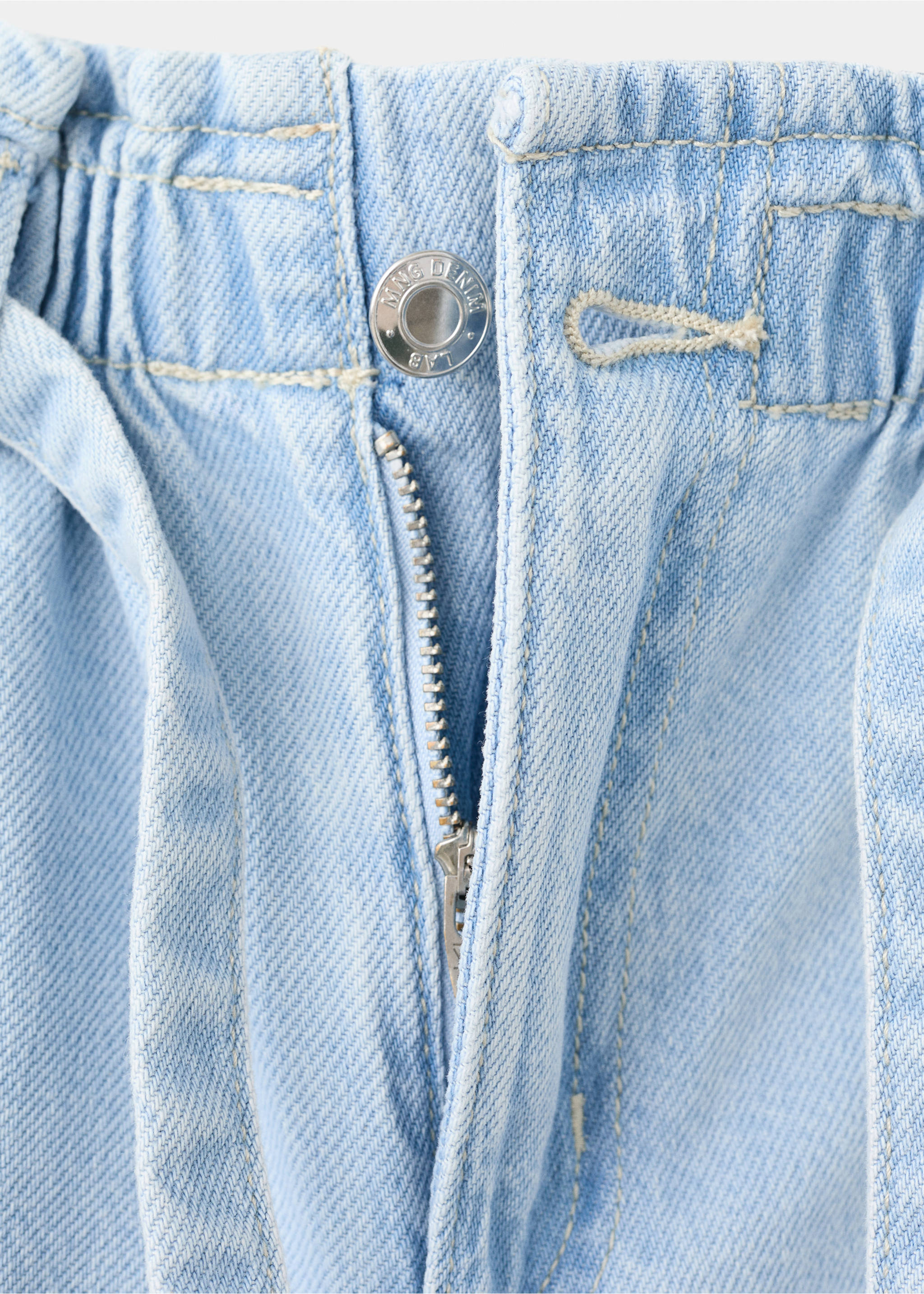 Short taille froncée - Détail de l'article 8, Bleu moyen. Ref: 27026741-00.