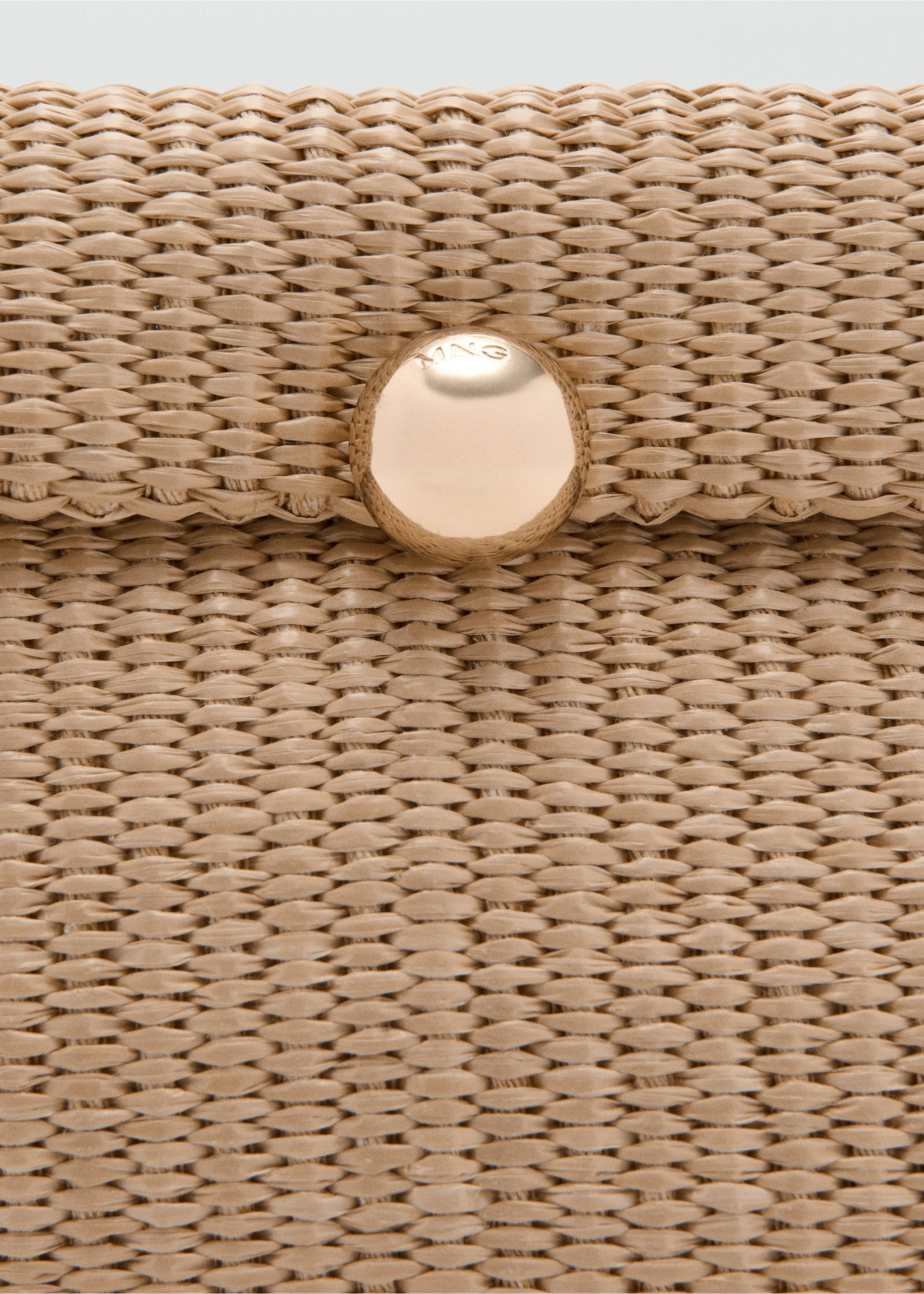 Flap pouch - Details of the article 2, Beige. Ref: 27026746-00.