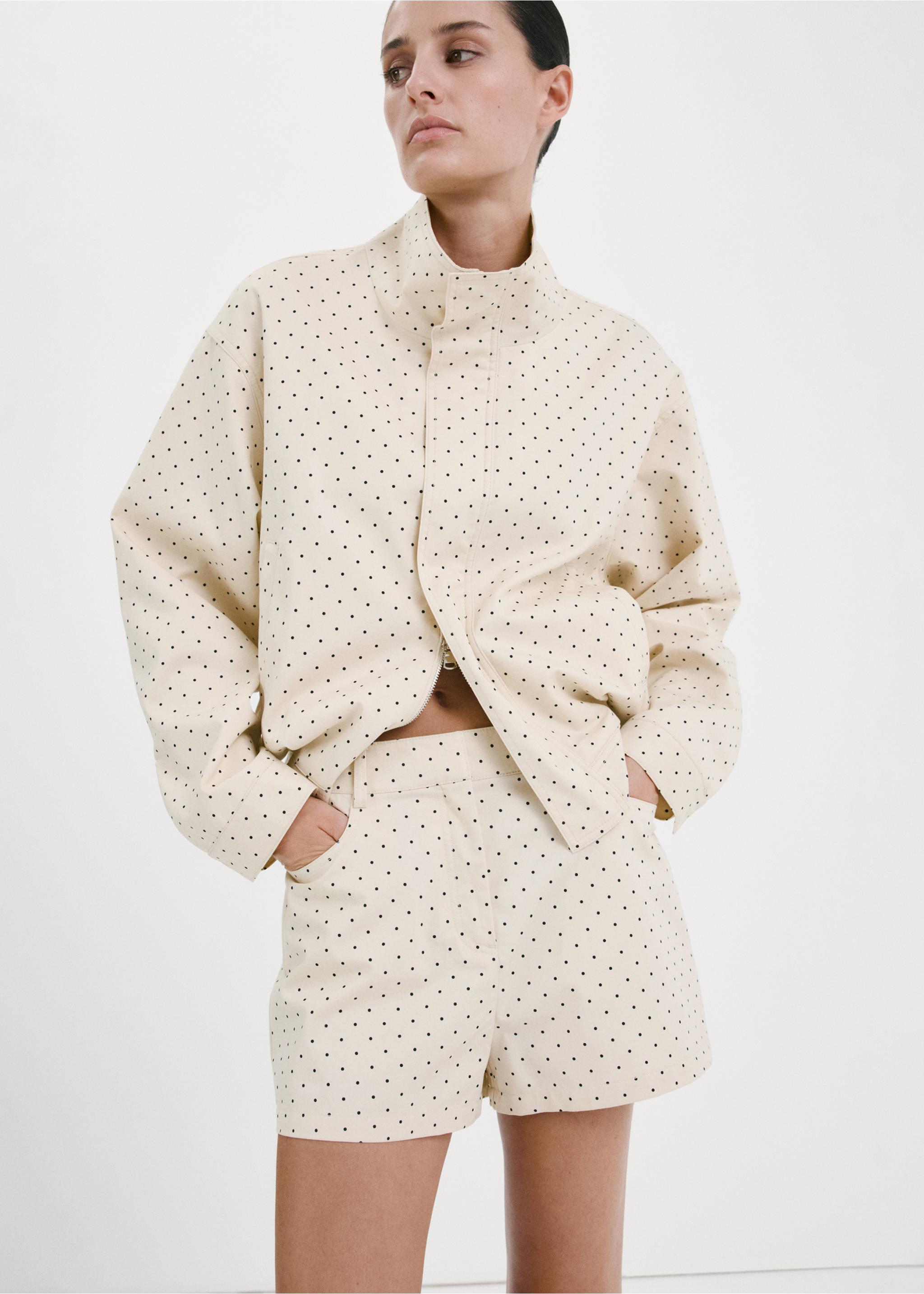 Dots bomber jacket - Details of the article 6, Ecru. Ref: 27027140-00.