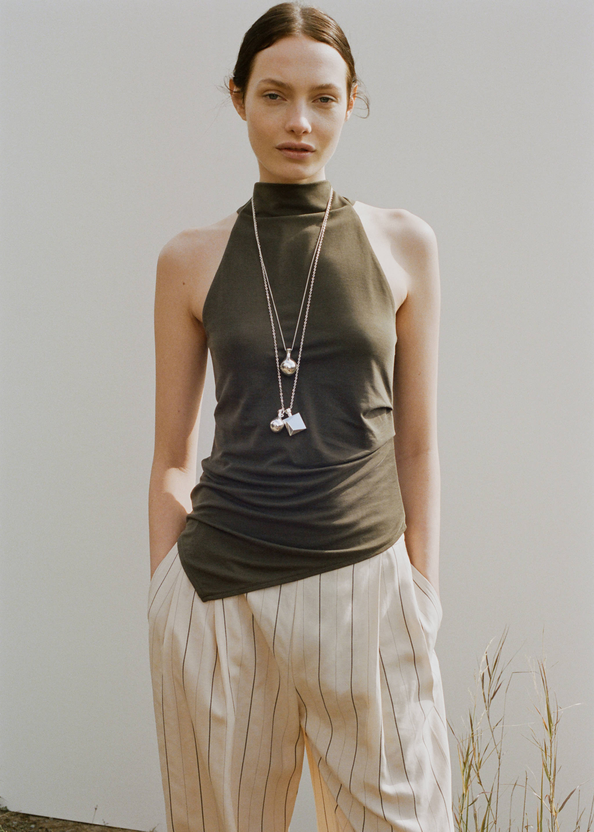 Asymmetric ruched top - Medium plane, Khaki. Ref: 27027143-00.