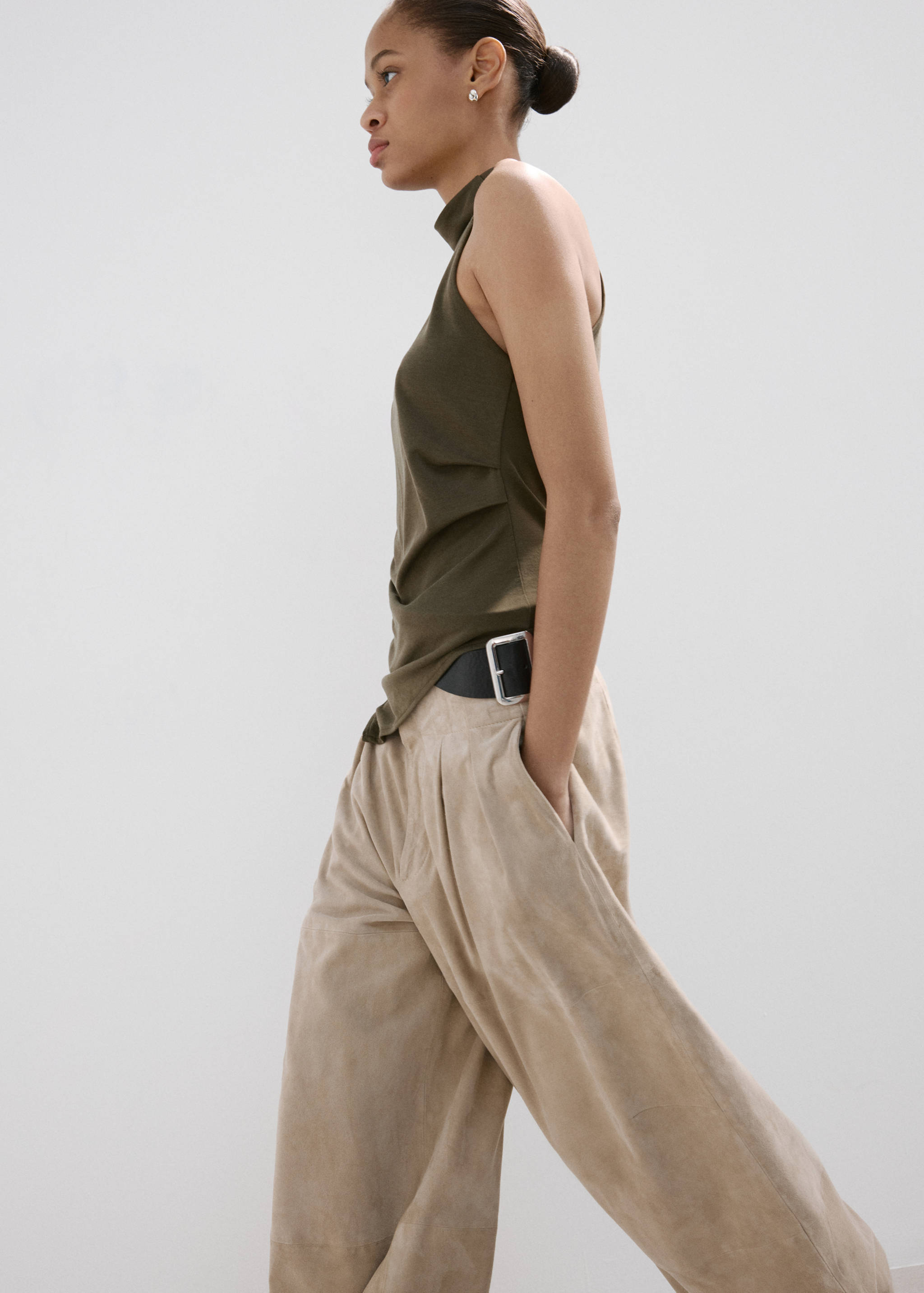 Top asimétrico fruncido - Detalle del artículo 2