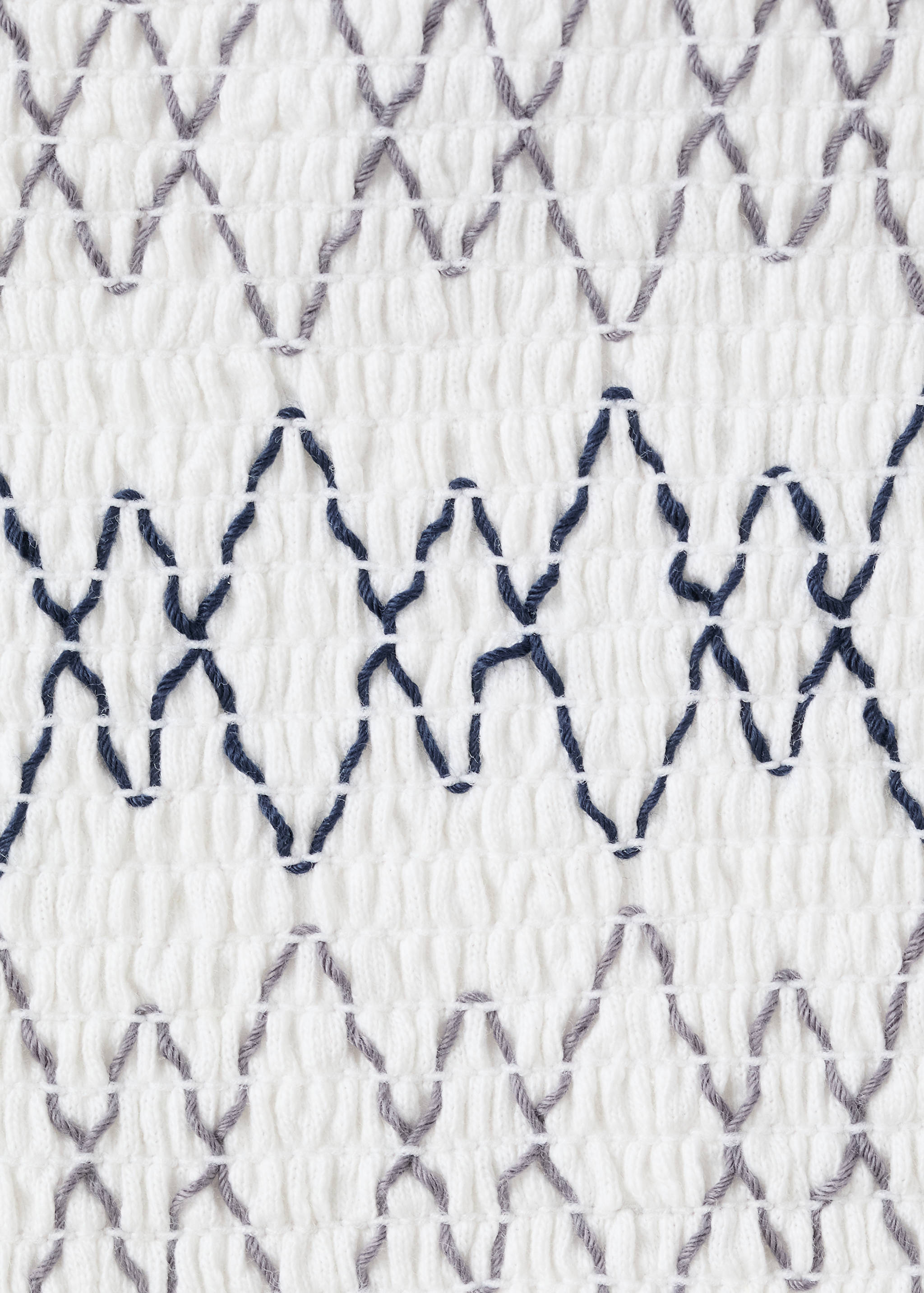 توب مطرز بدون حمالات - تفاصيل المنتج 8