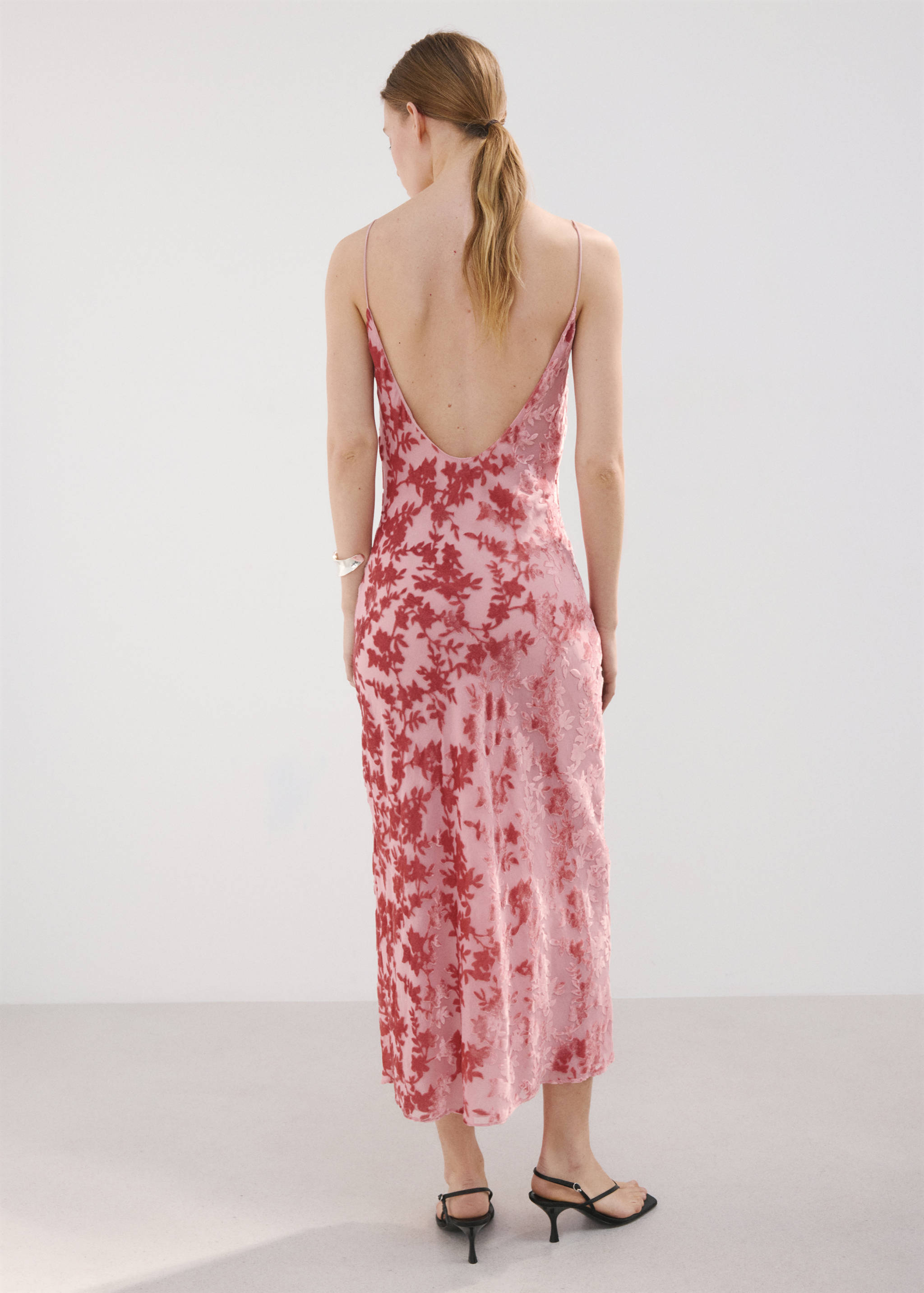 Robe dévorée à fleurs - Verso de l’article