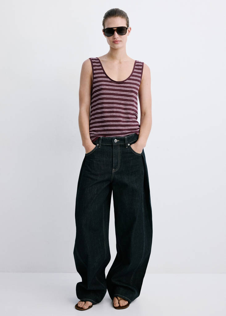 Linen top with round neckline — Maroon