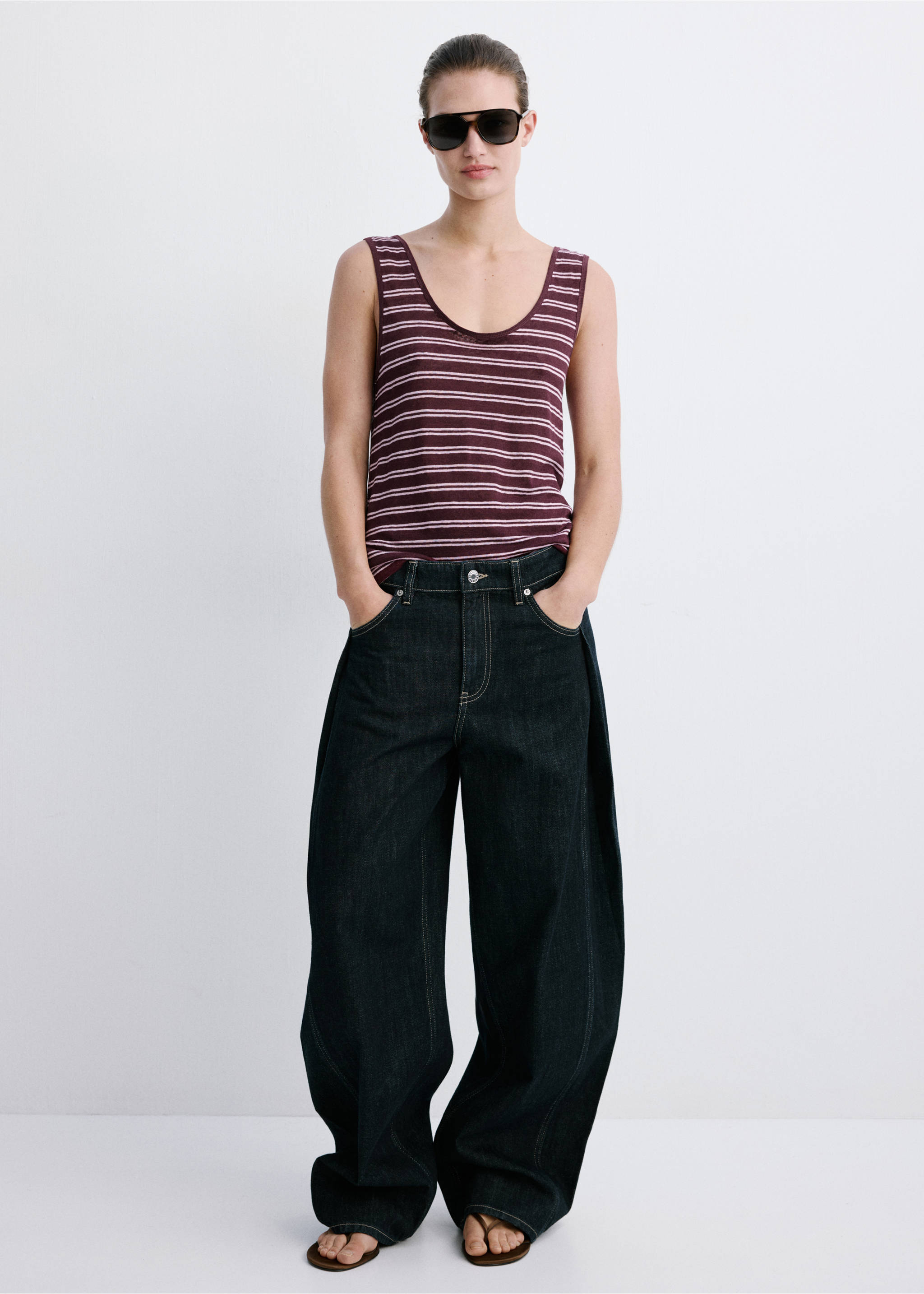 Top lino cuello redondo - Plano general, Granate. Ref: 27027156-00.