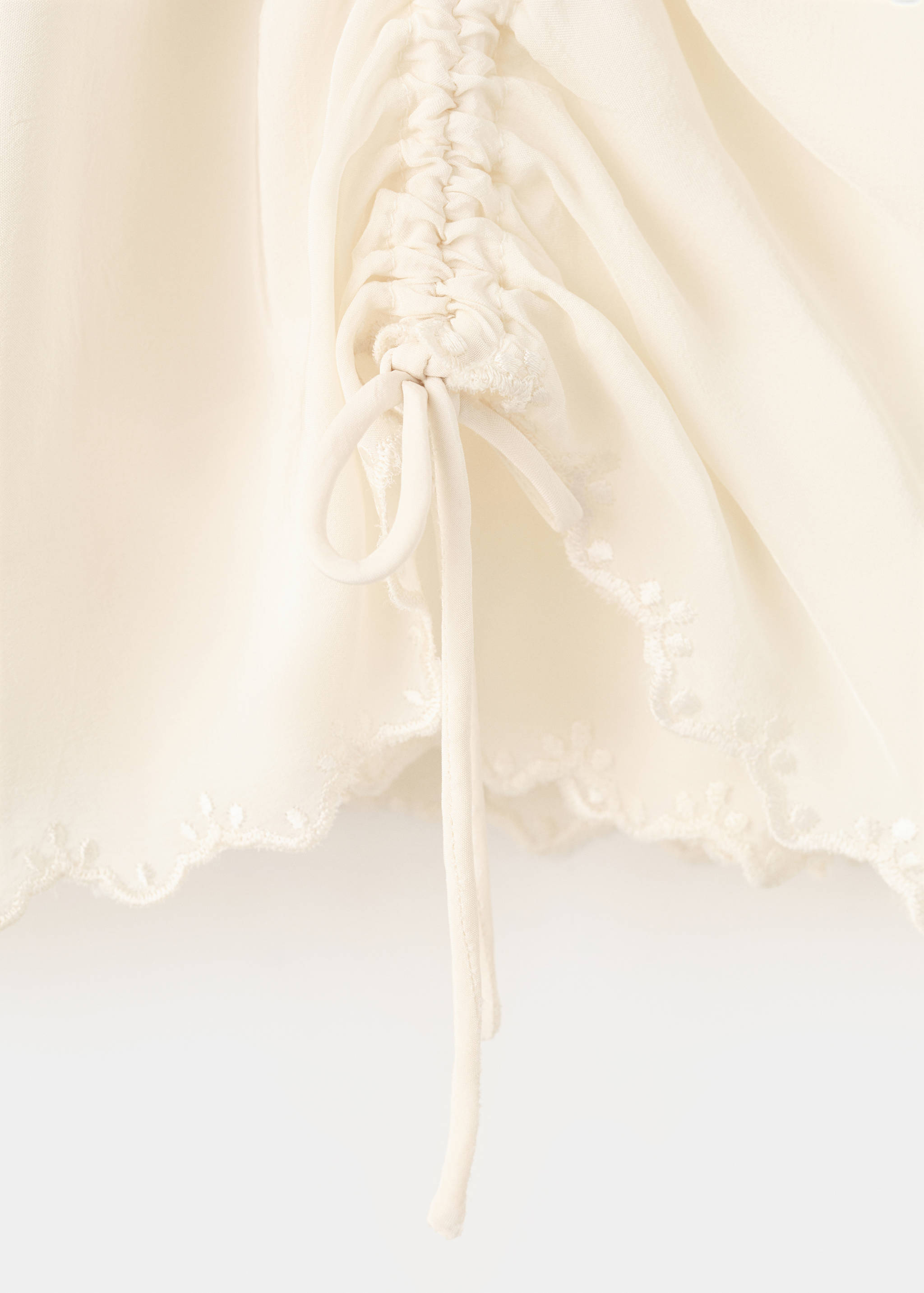 Shorts semitransparentes fruncidos - Detalle del artículo 0