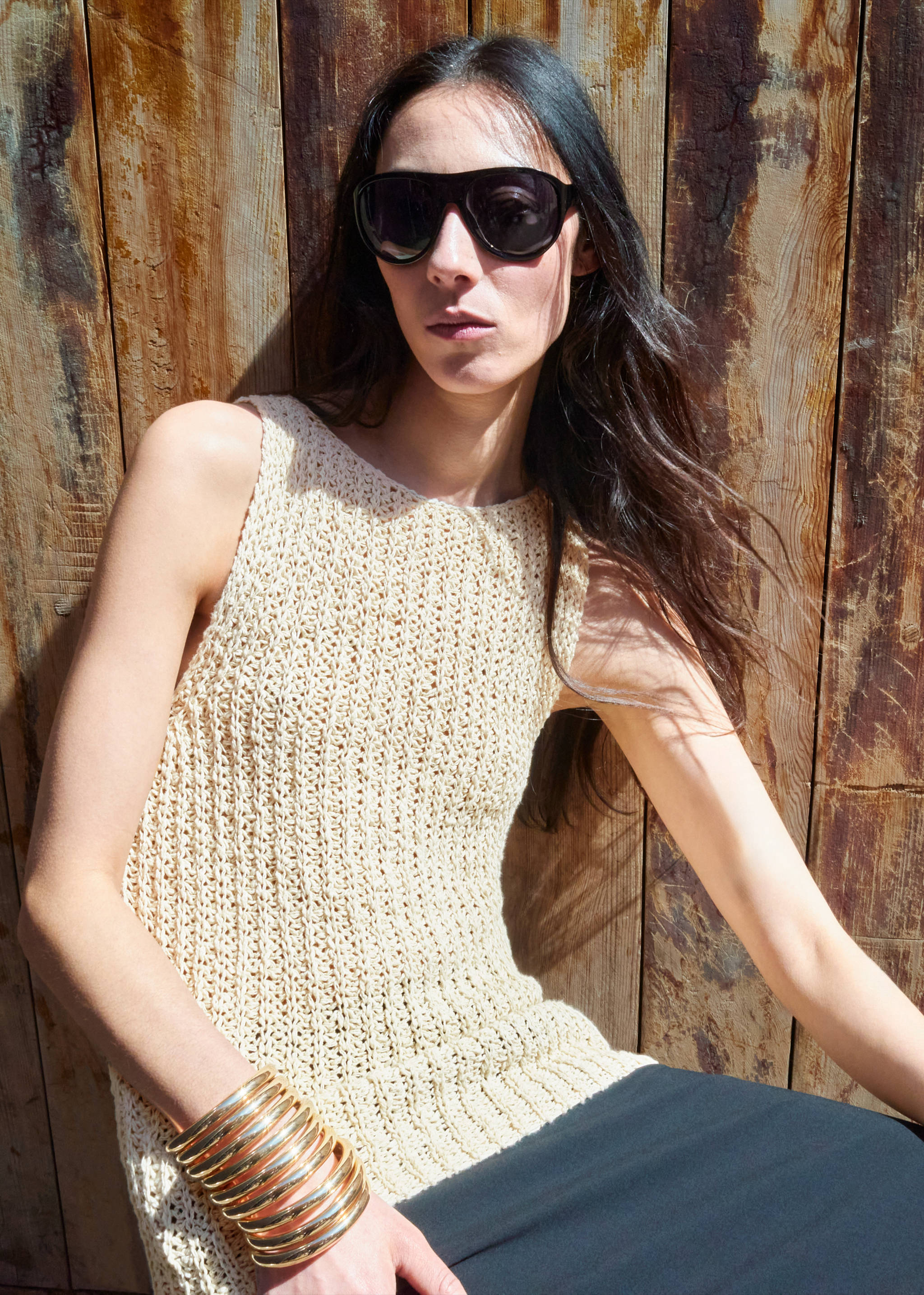 Round-neck knitted top - Medium plane