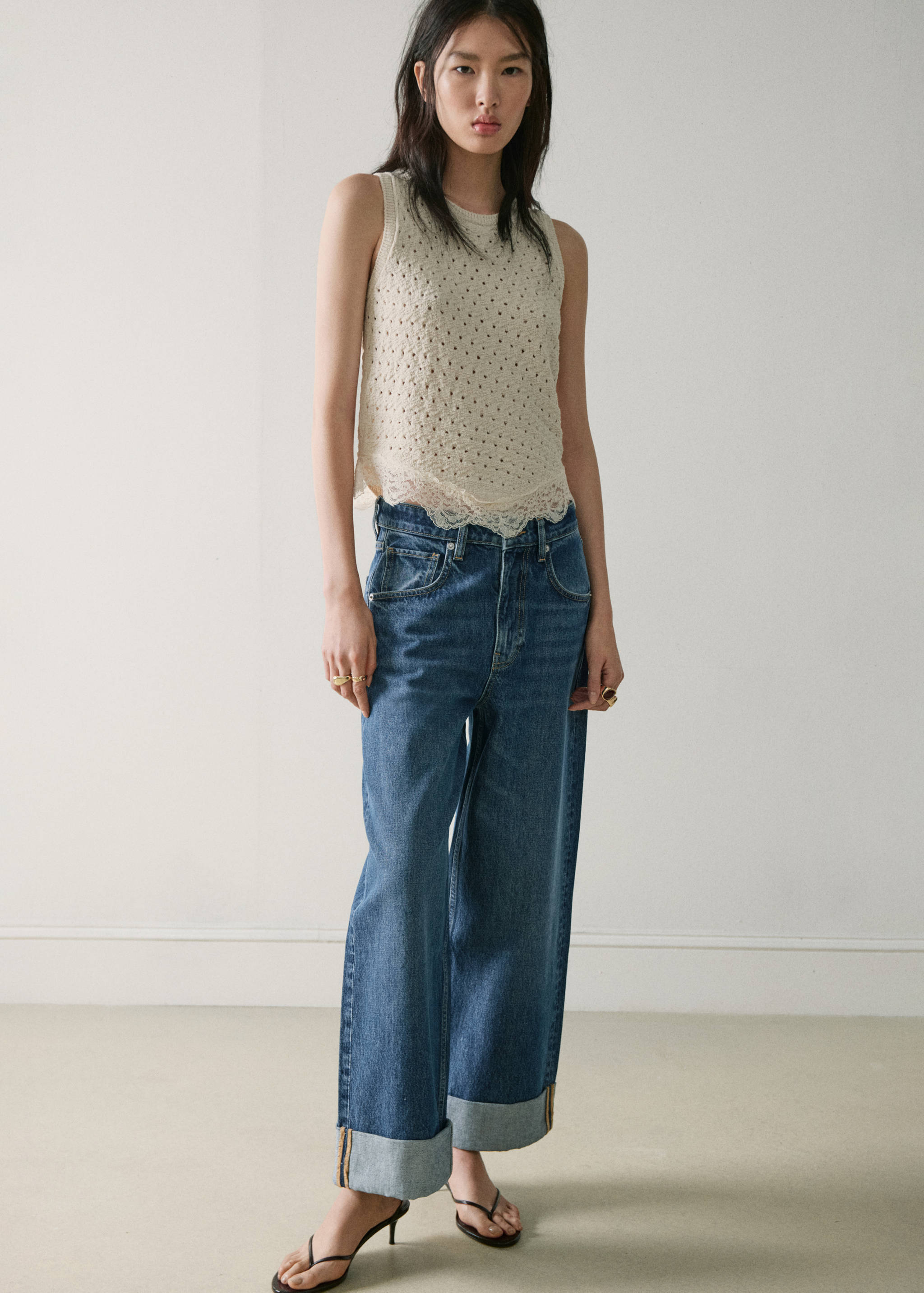 Strappy top with lace details - General plane