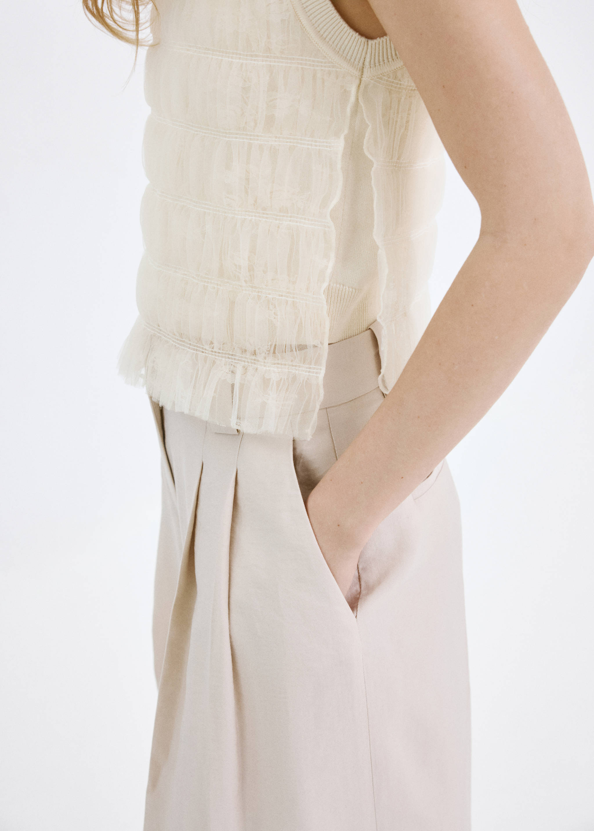 Ruched mixed fabric top - Details of the article 1