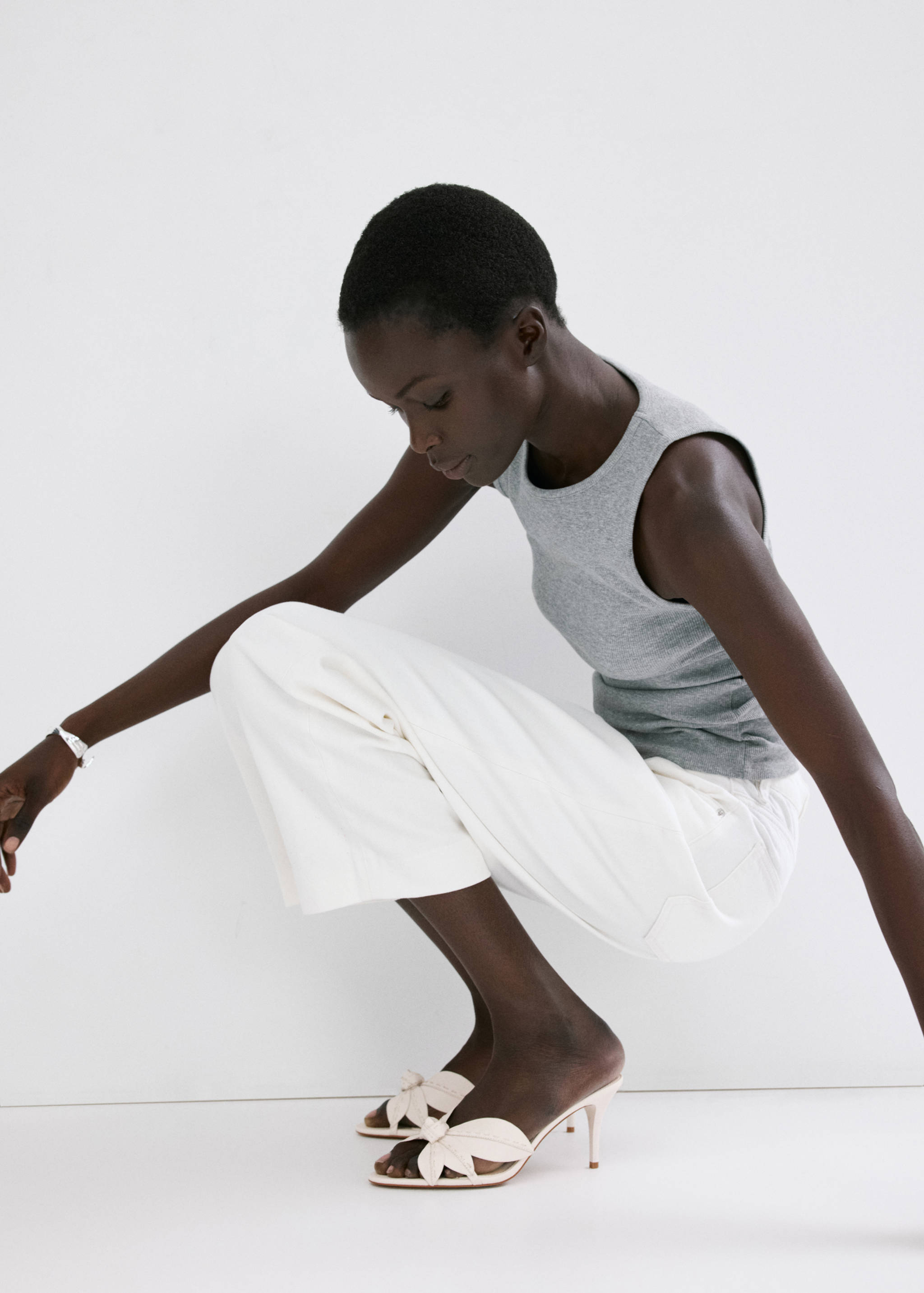 Leather sandals with flower heel - General plane