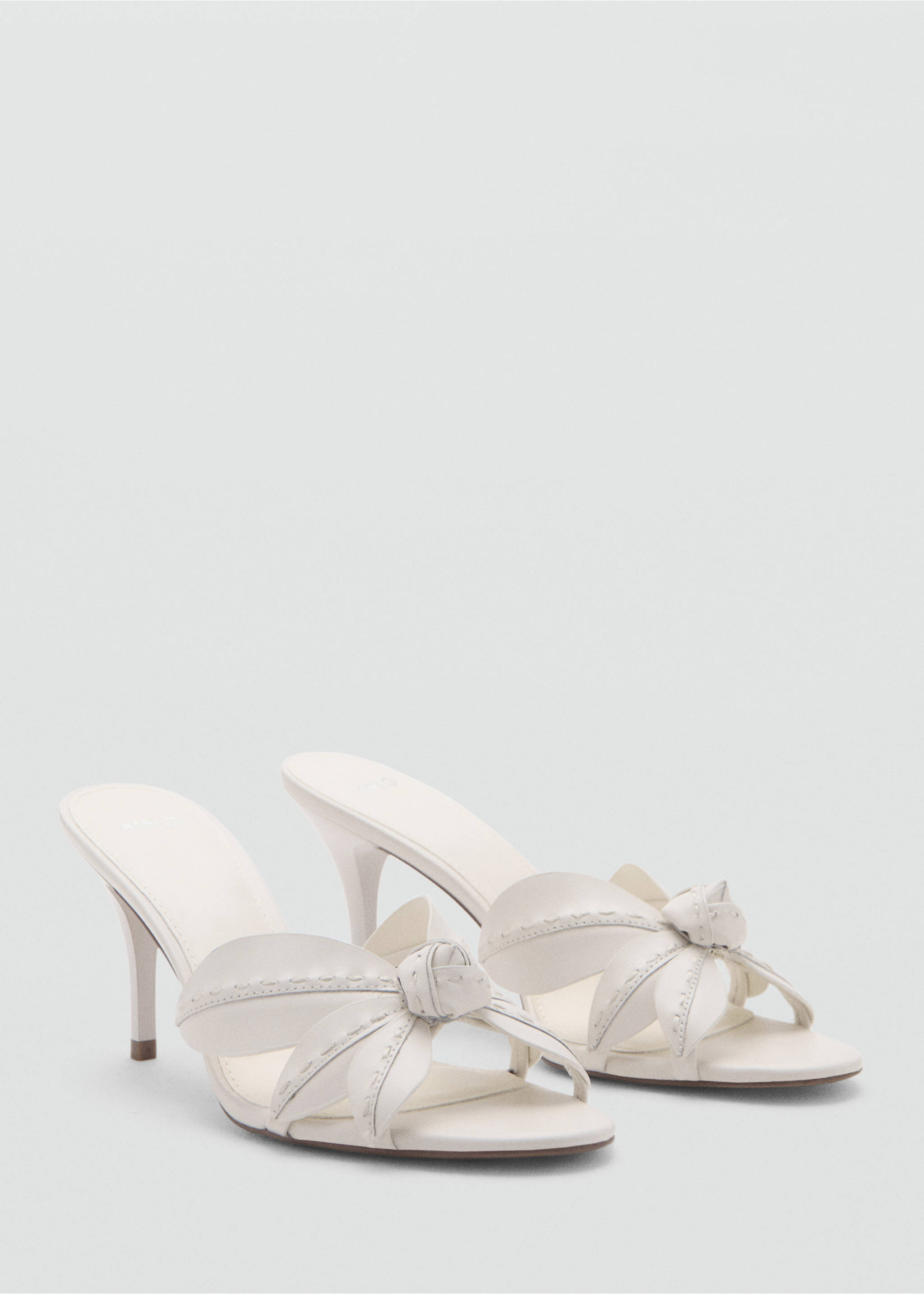 Leather sandals with flower heel - Medium plane, Ecru. Ref: 27027782-00.