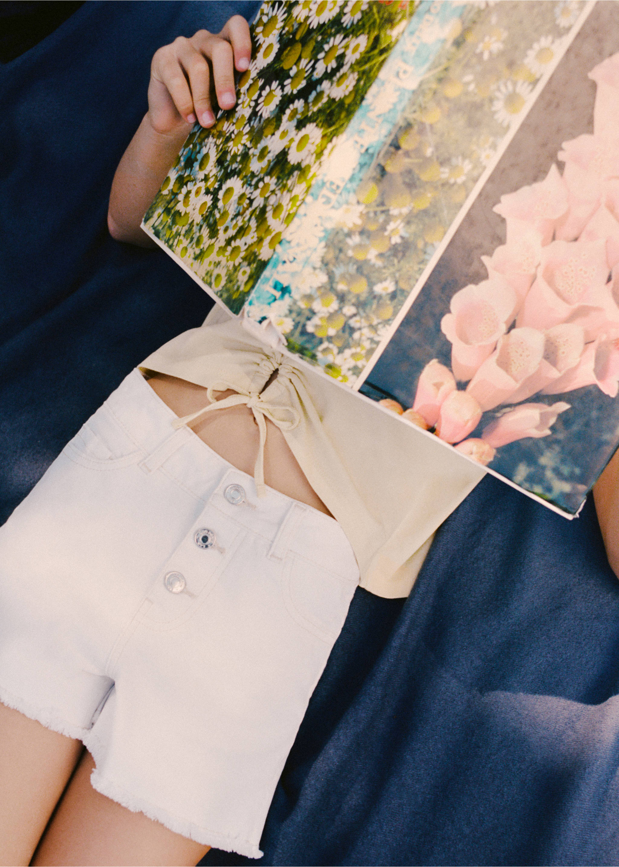 Frayed hem shorts - General plane, White. Ref: 27027783-00.