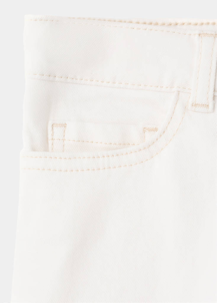 Frayed hem shorts — White