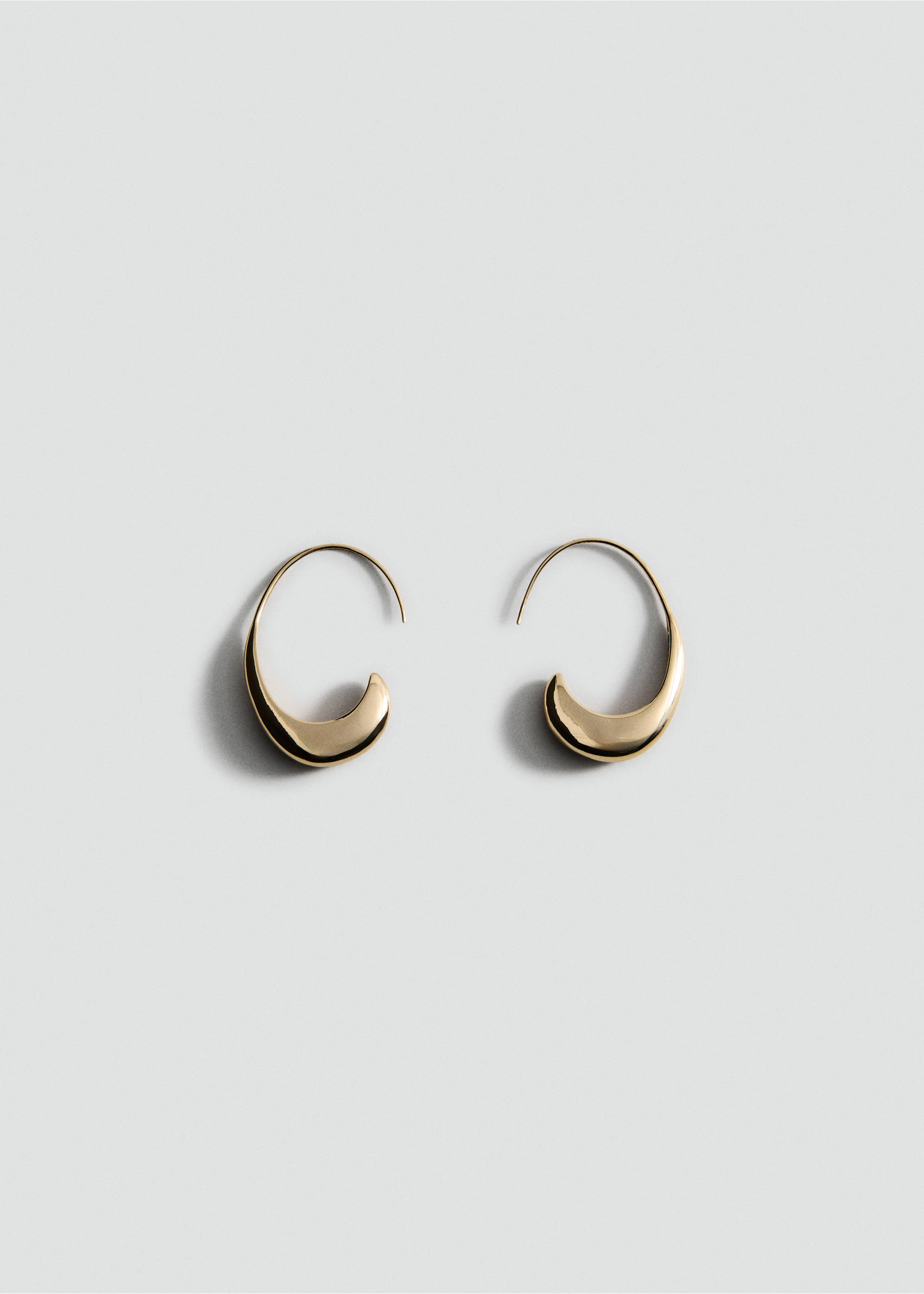 Twisted hoop earrings - Article without model, Gold. Ref: 27027791-00.