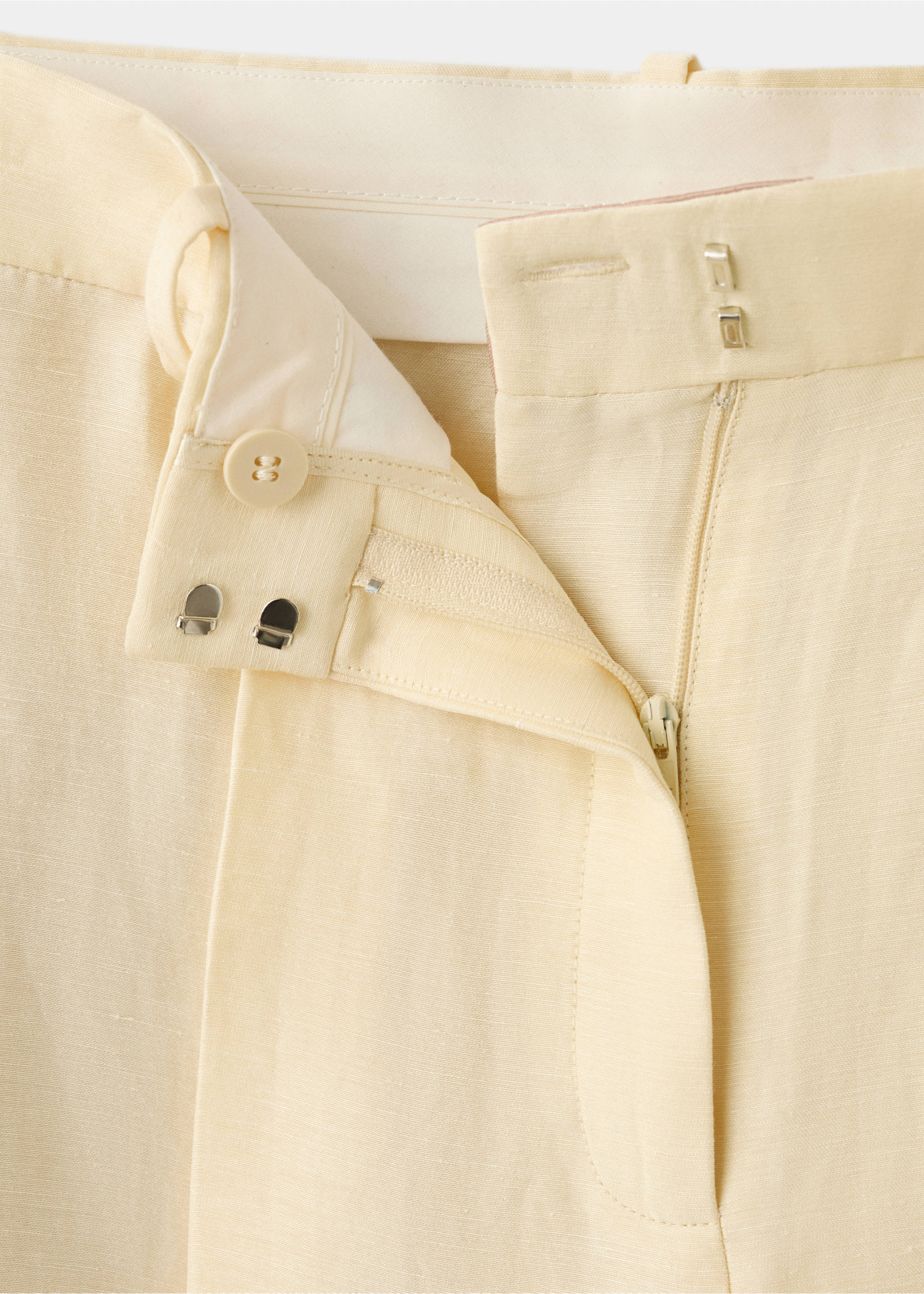 Satin-finish balloon trousers - Details of the article 8, Ecru. Ref: 27027801-00.