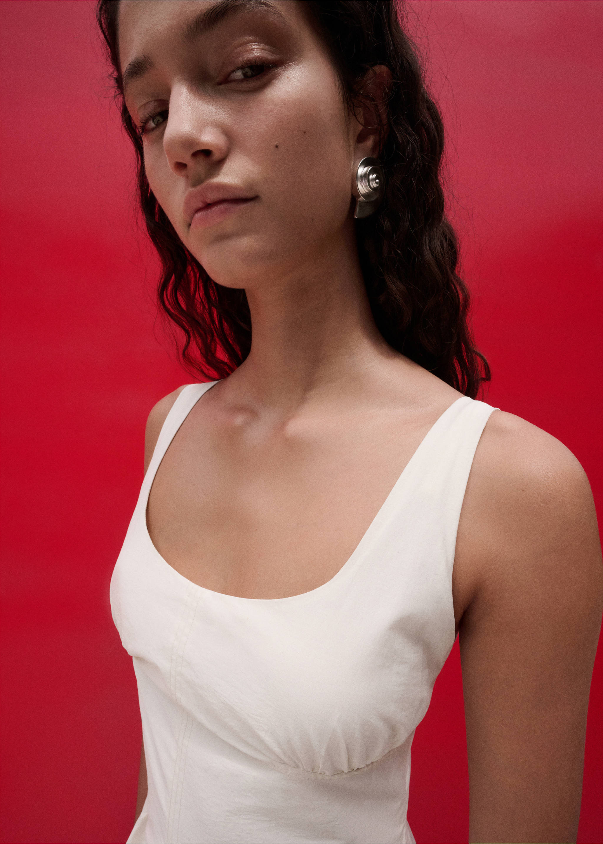 Vestido midi evasé com franzidos - Pormenor do artigo 6, Cru. Ref: 27027803-00.