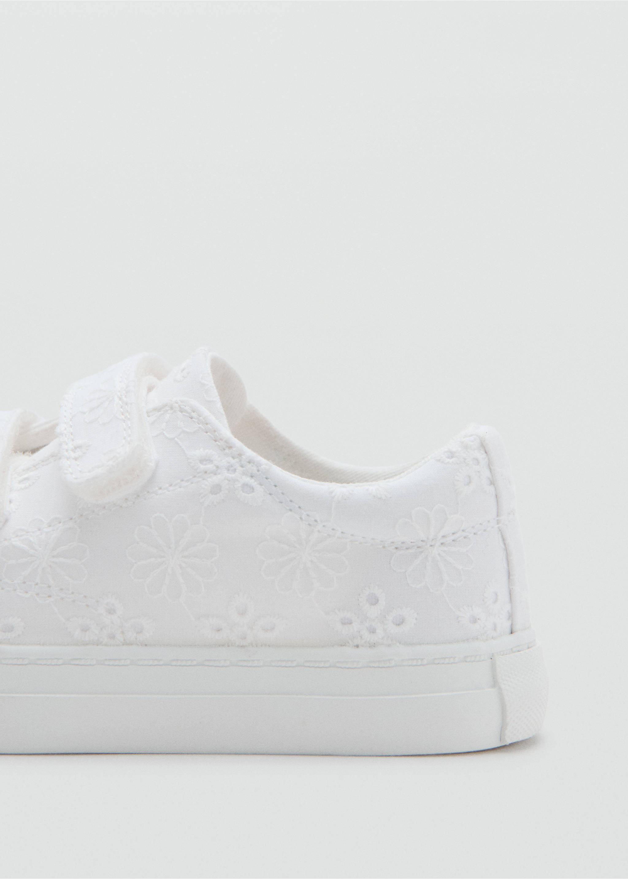Deportivas bordadas flores - Detalle del artículo 1, Blanco roto. Ref: 27027893-00.