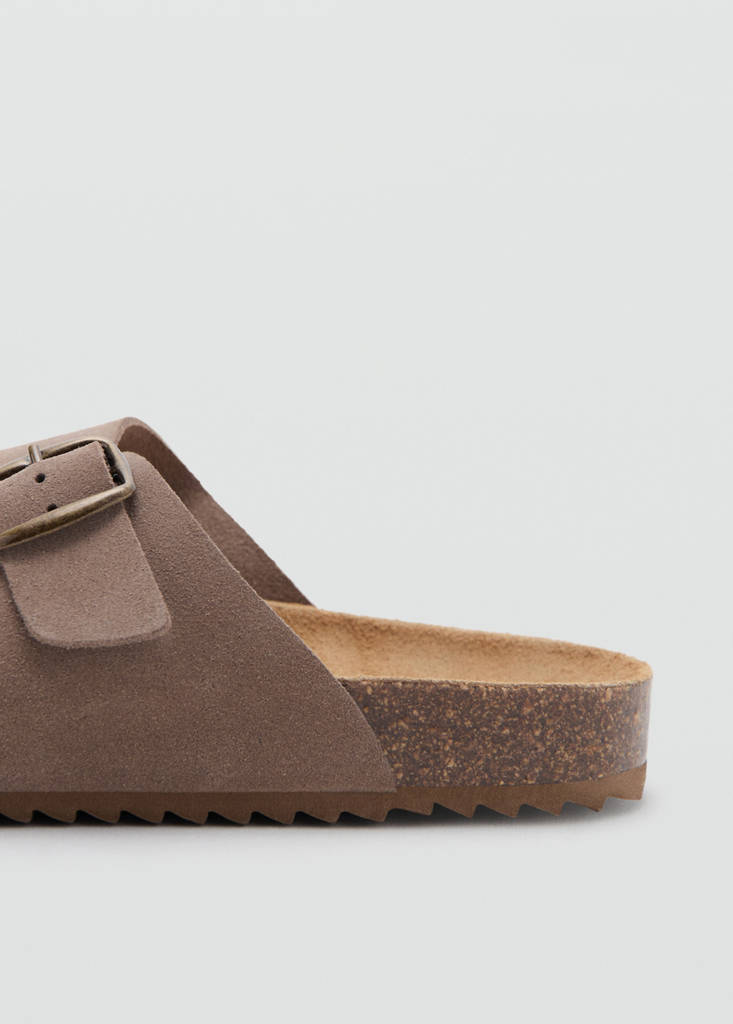 Buckle leather sandals