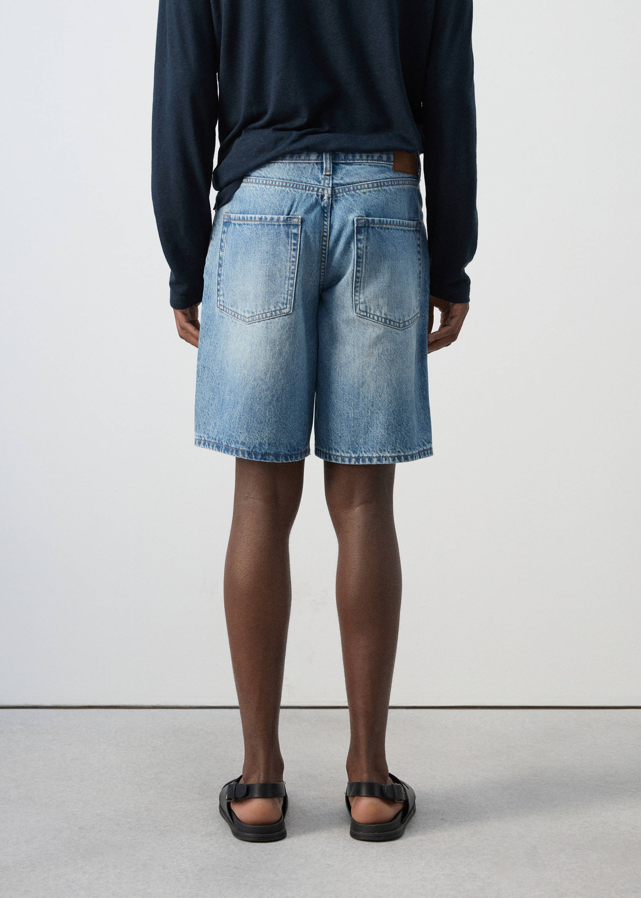 Straight-fit denim bermuda shorts - Reverse of the article