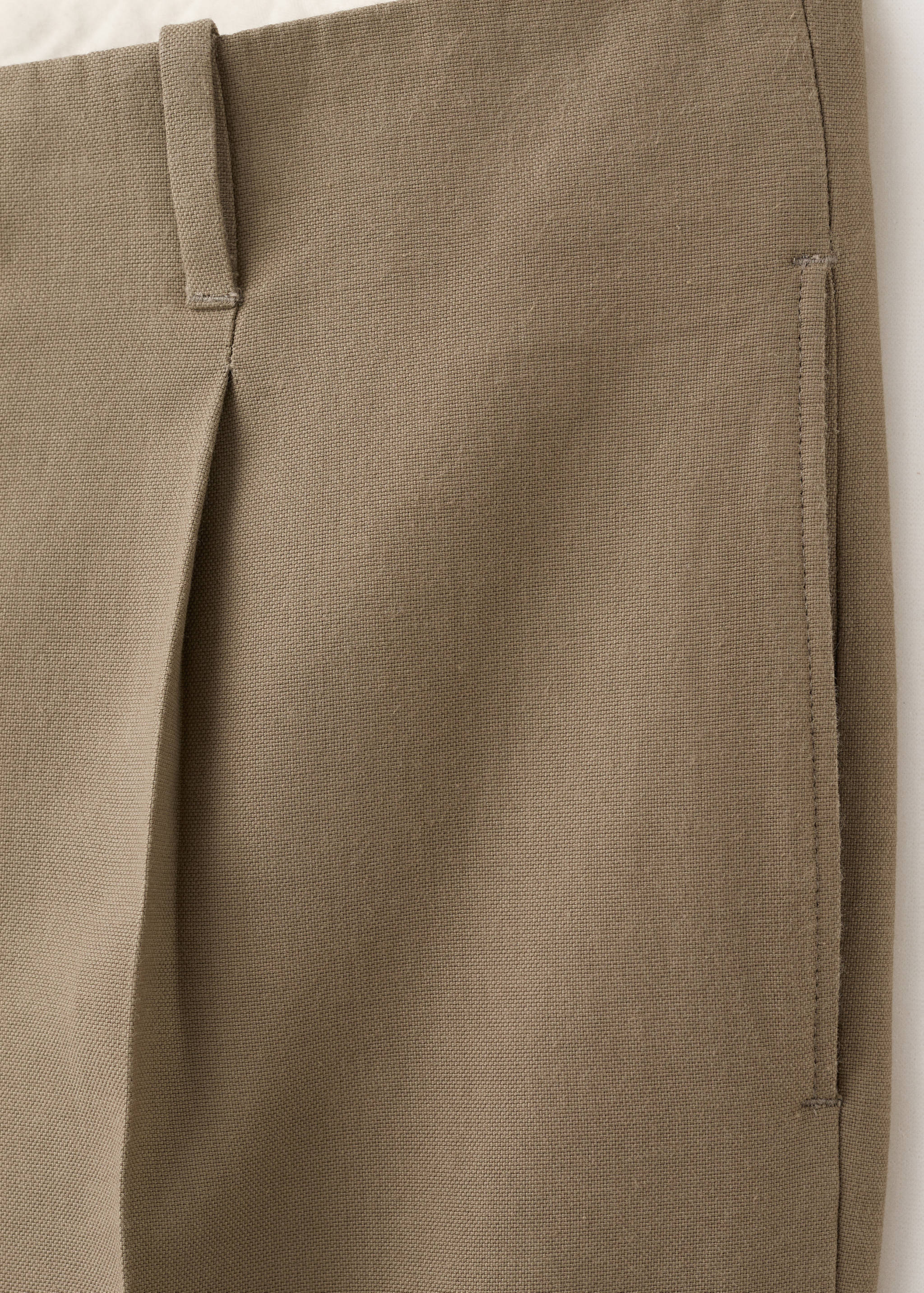 Regular-fit pleated trousers - Details of the article 0