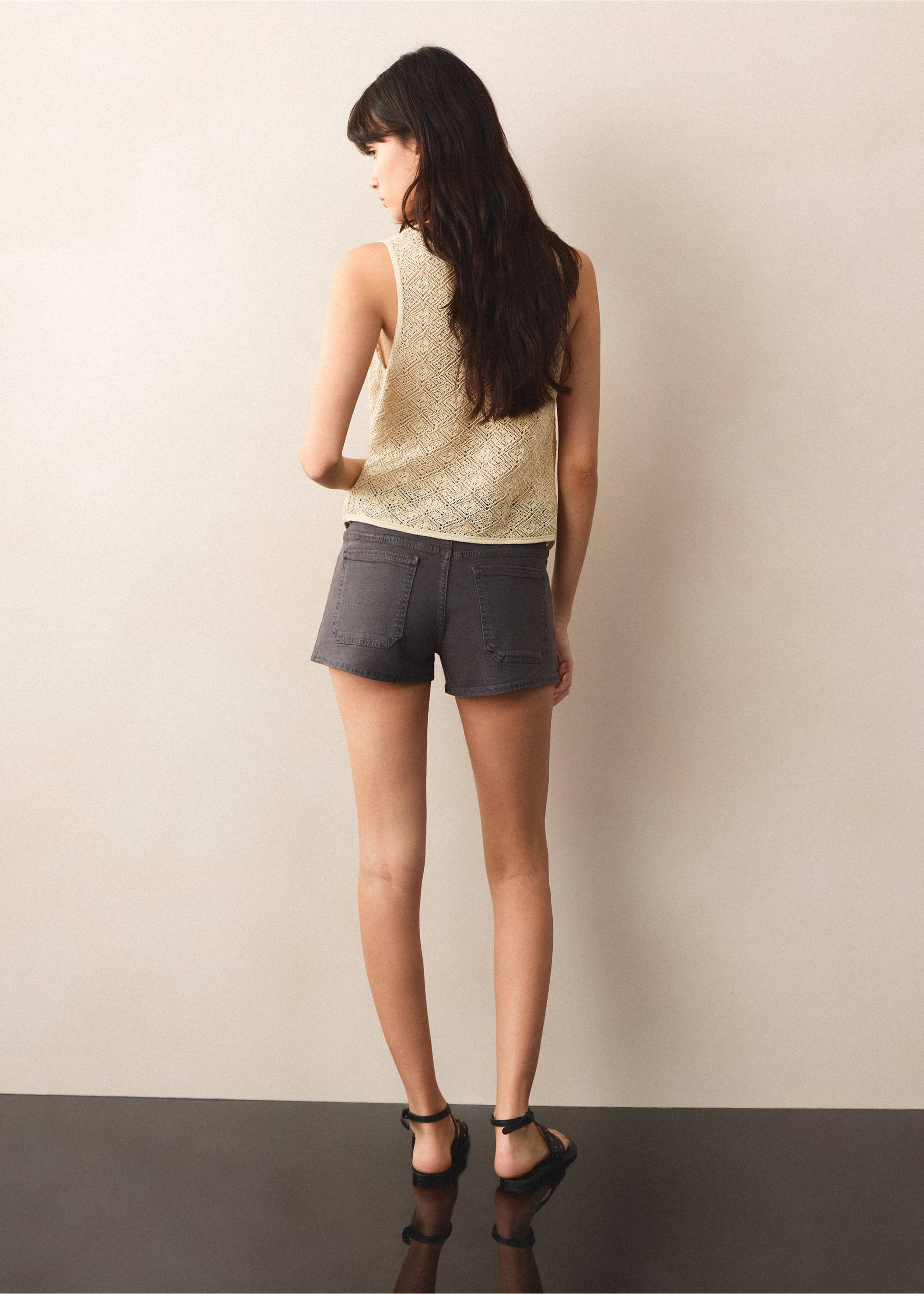 توب كروس لوريكس - الجهة الخلفية للمنتج, ذهبي. Ref: 27027912-00.