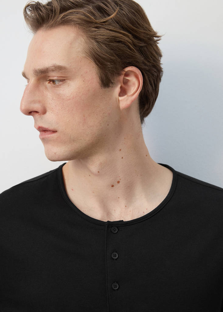 Henley T-shirt — Black