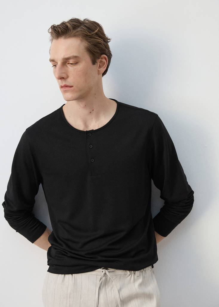 Henley T-shirt — Black