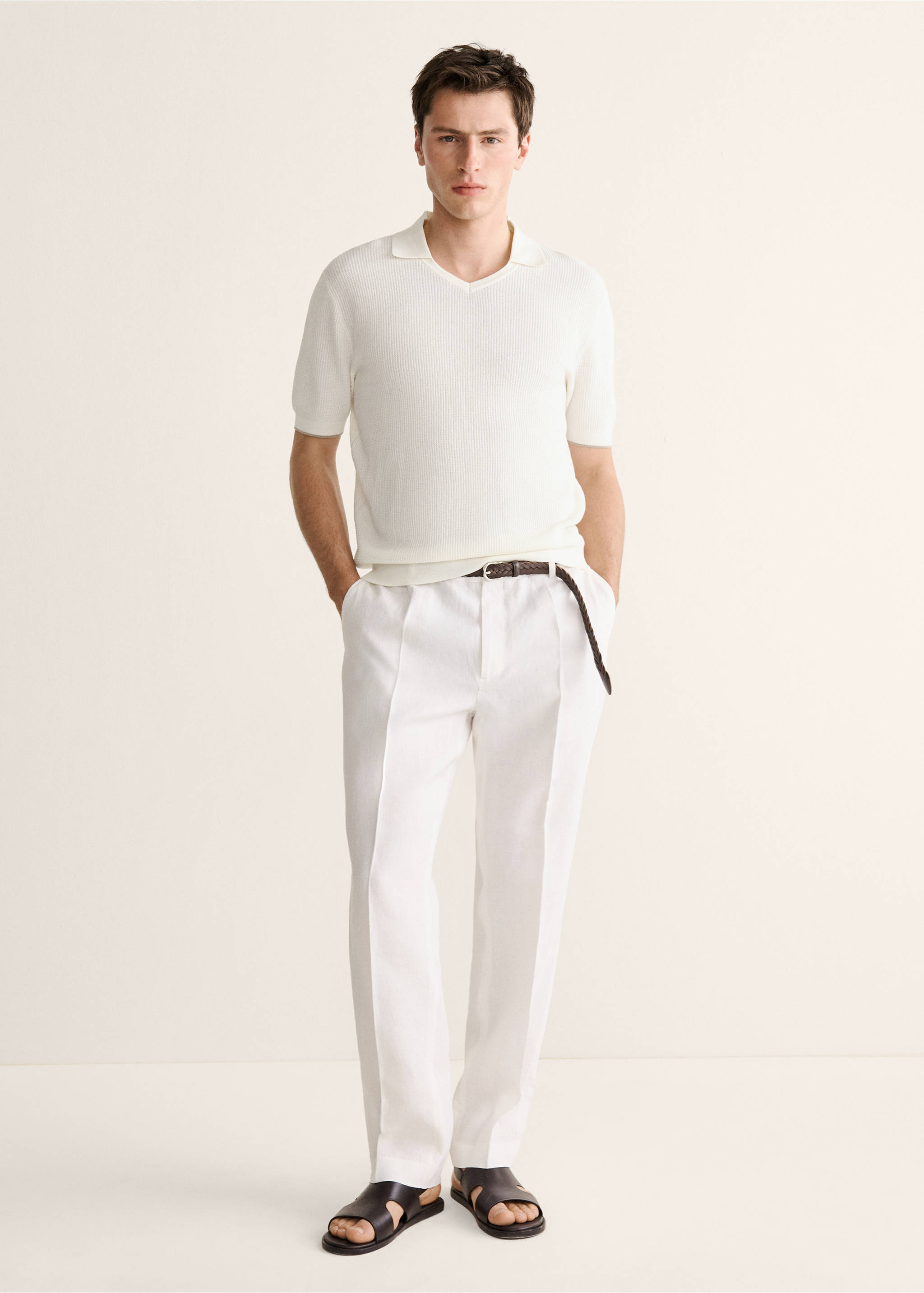 Polo en maille gaufrée - Plan général, Blanc cassé. Ref: 27027919-00.