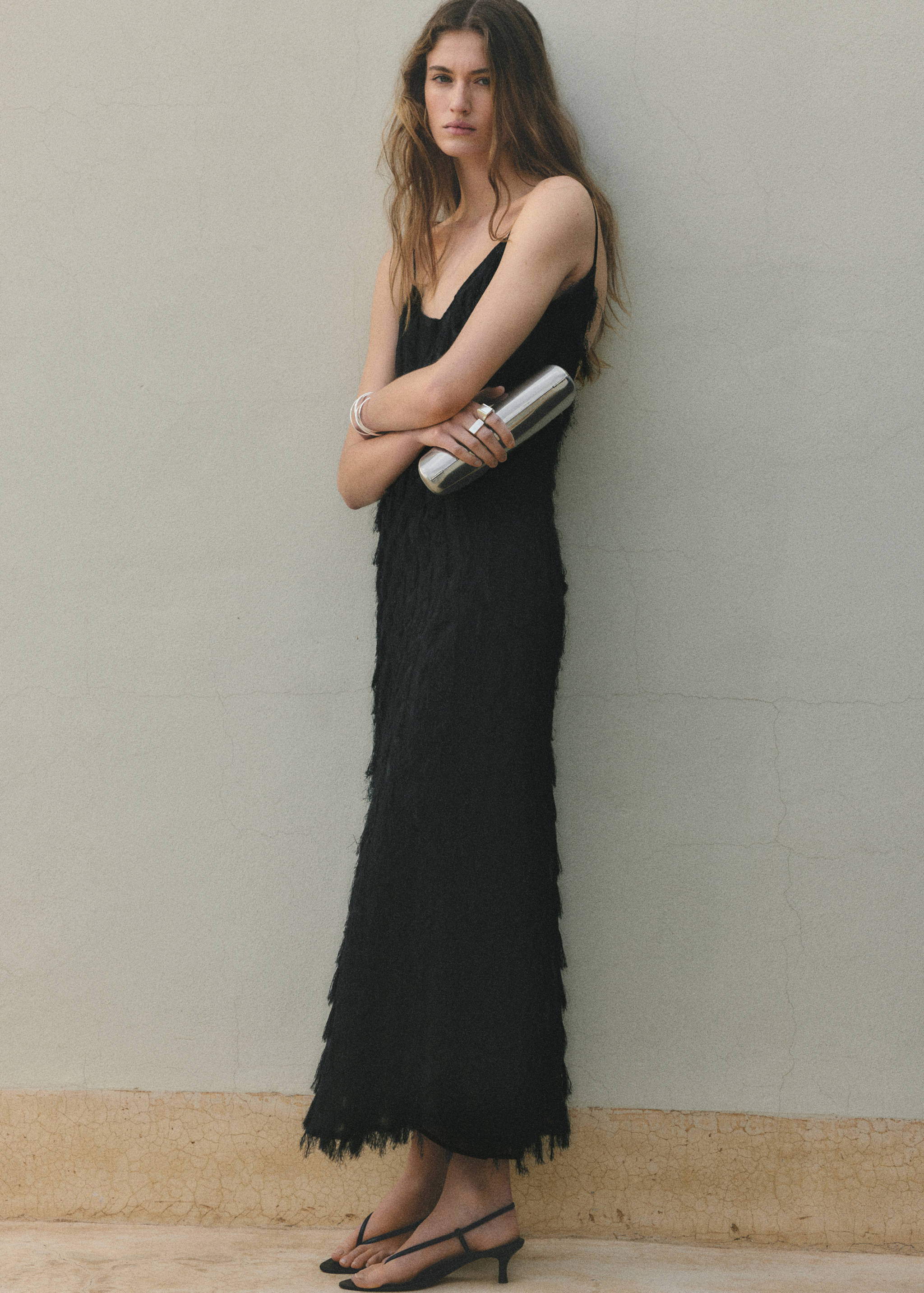 Long dress with frayed finishes - Details of the article 2