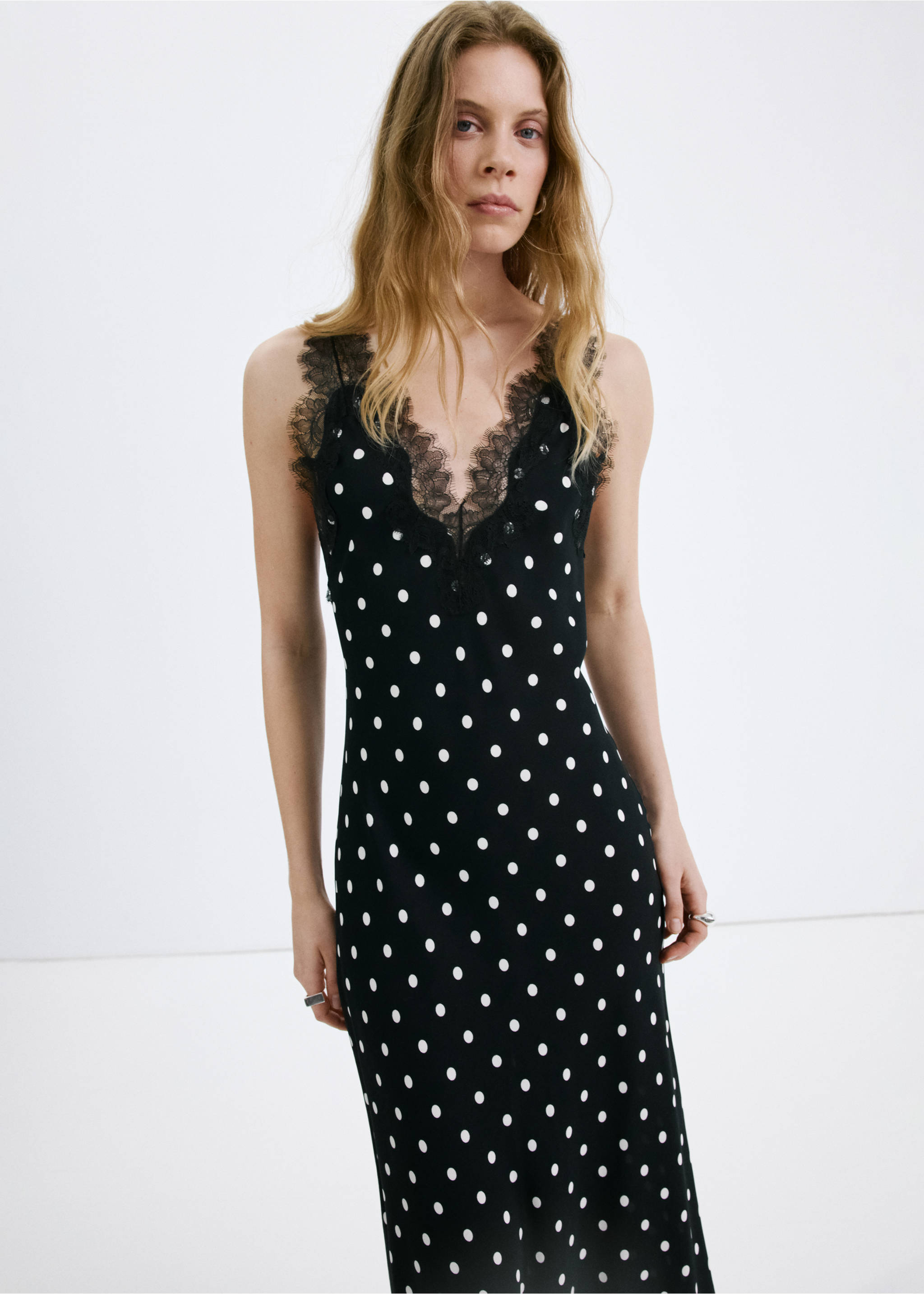 Polka dot dress with lace detail - Medium plane, Black. Ref: 27027935-00.
