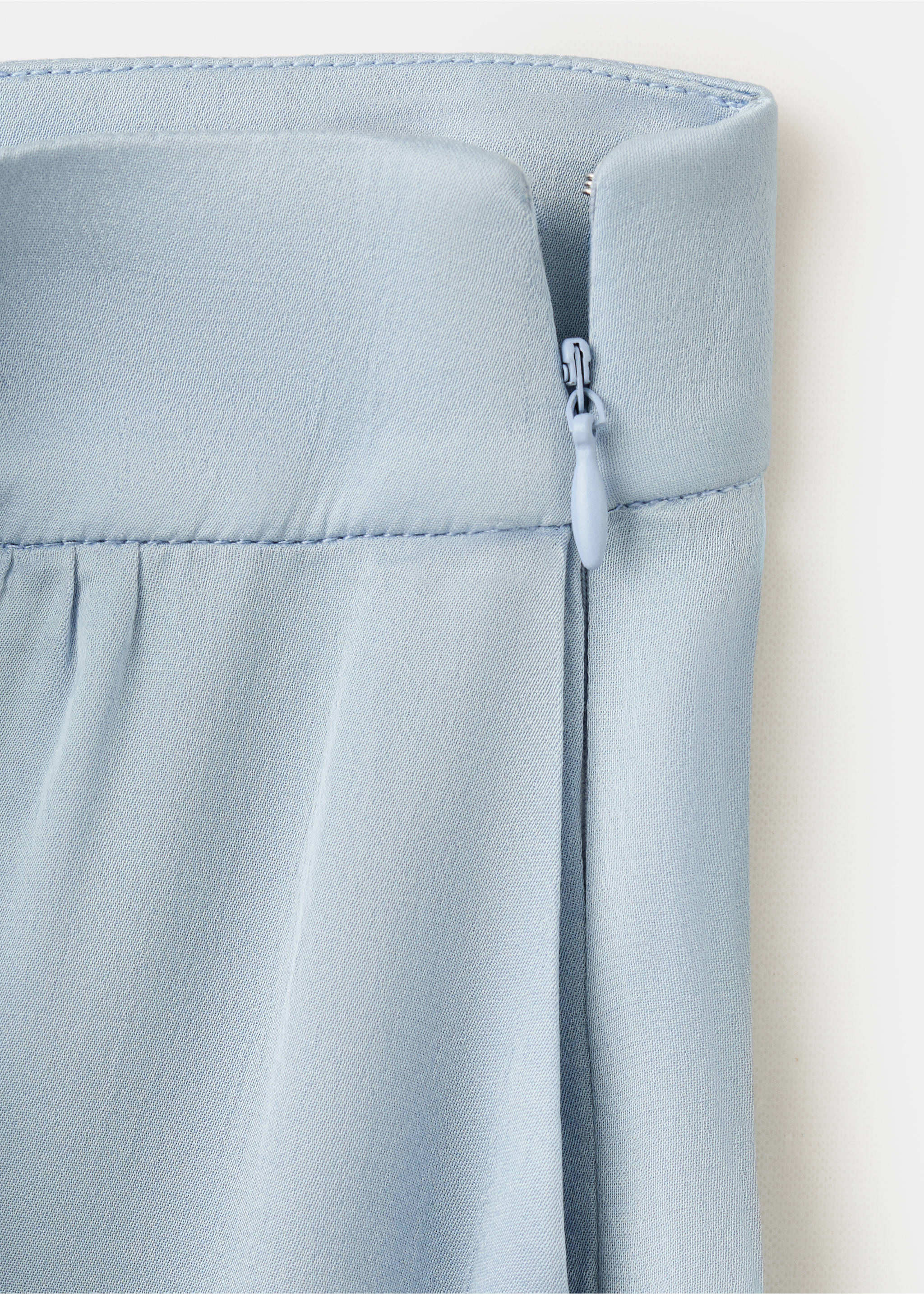 High-waist straight trousers - Details of the article 0, Sky Blue. Ref: 27027946-00.