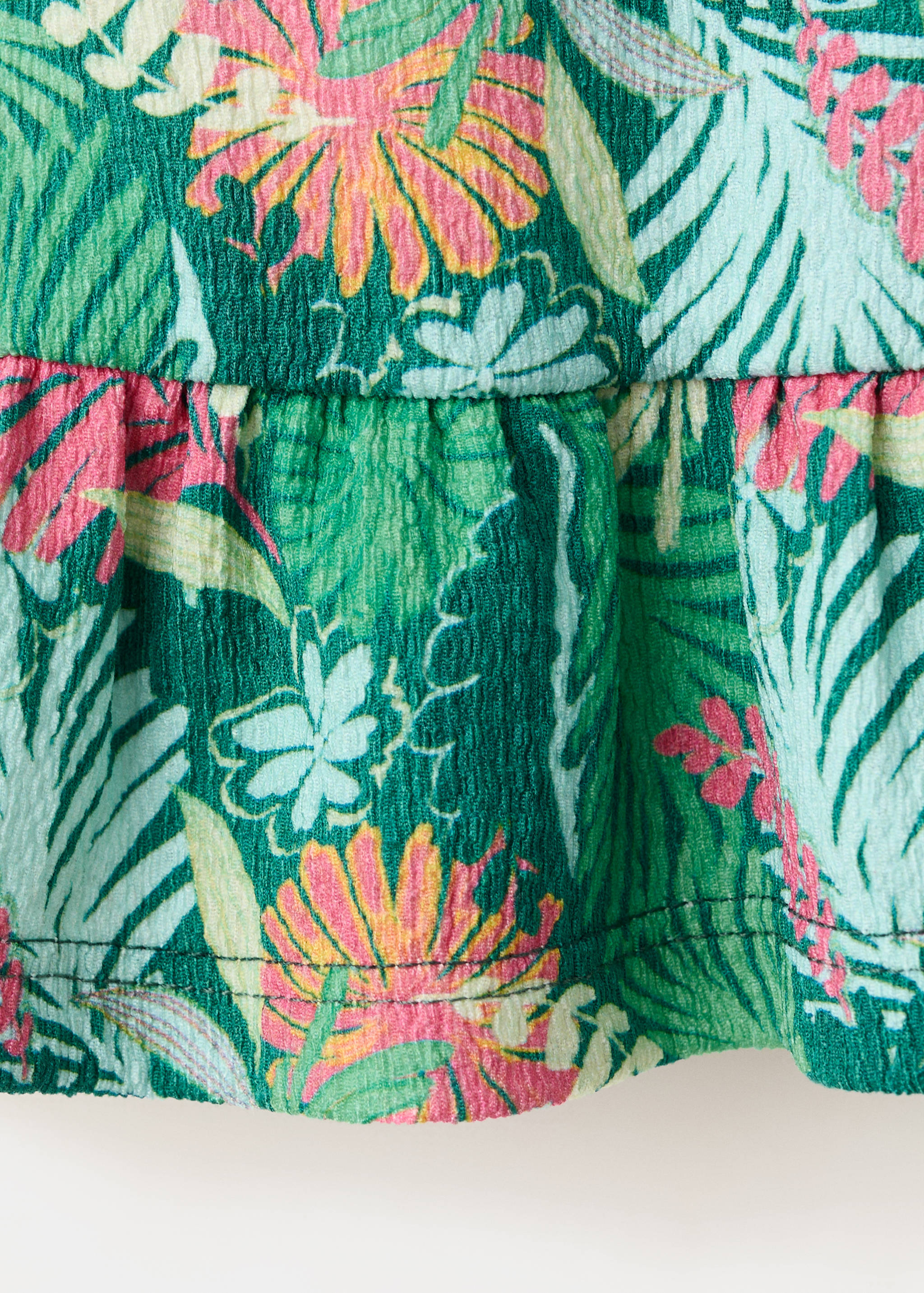 Printed top with open back - Details of the article 0