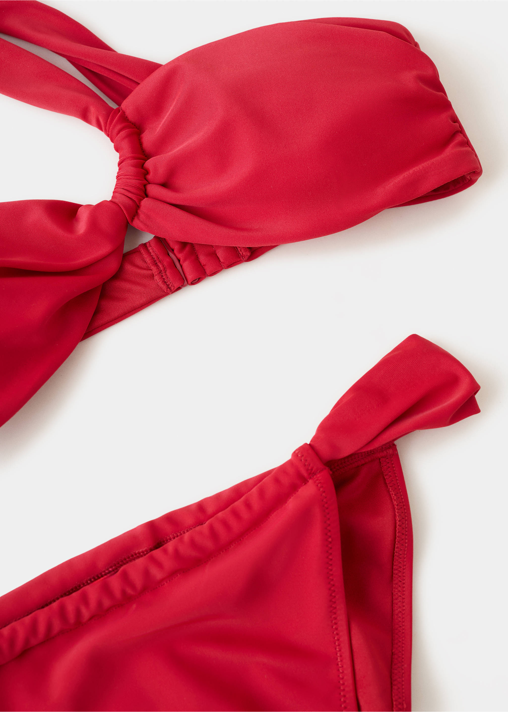 Top bikini bandeau asimétrico - Detalle del artículo 0, Rojo. Ref: 27028652-00.