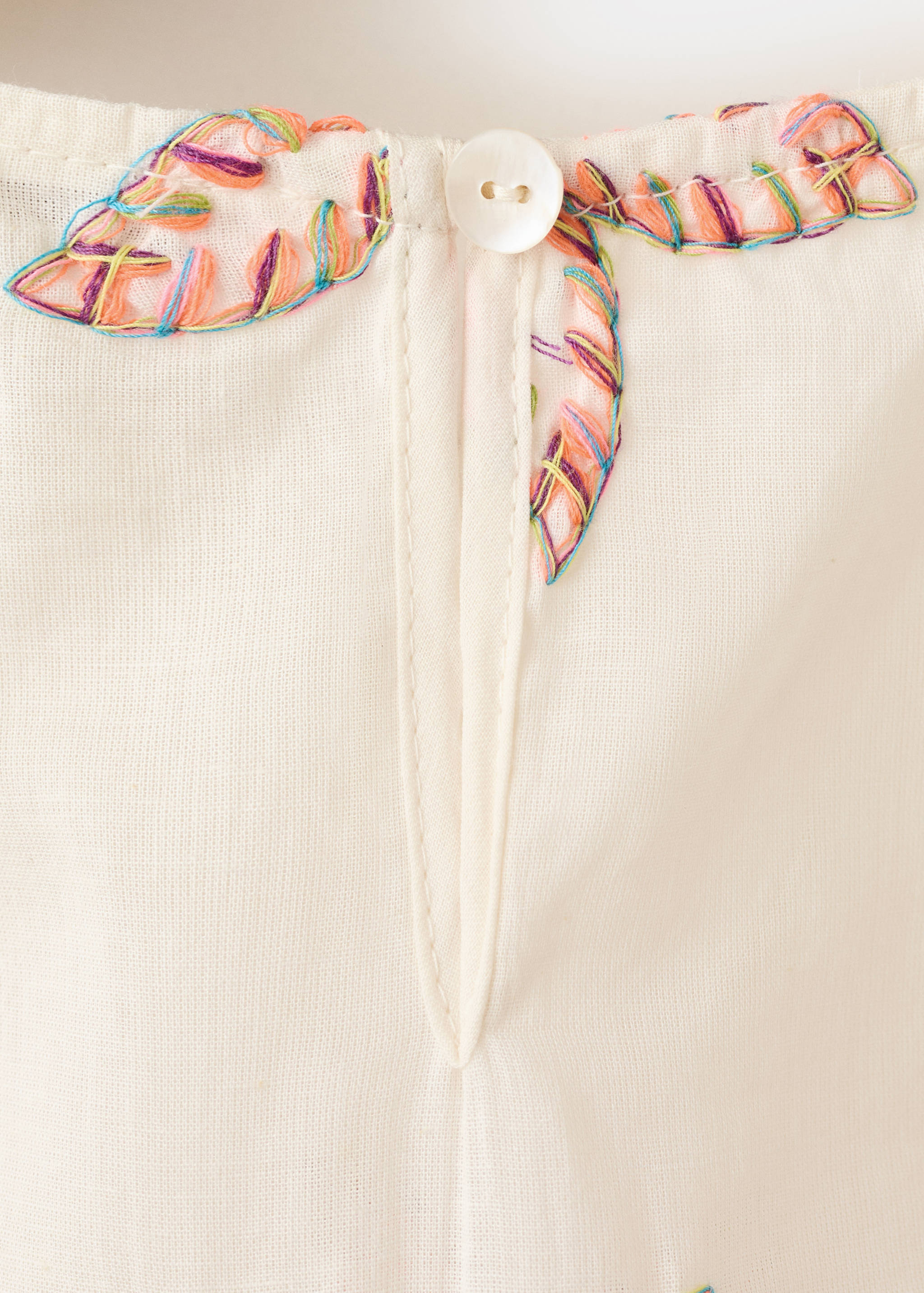 Embroidered stars caftan - Details of the article 0