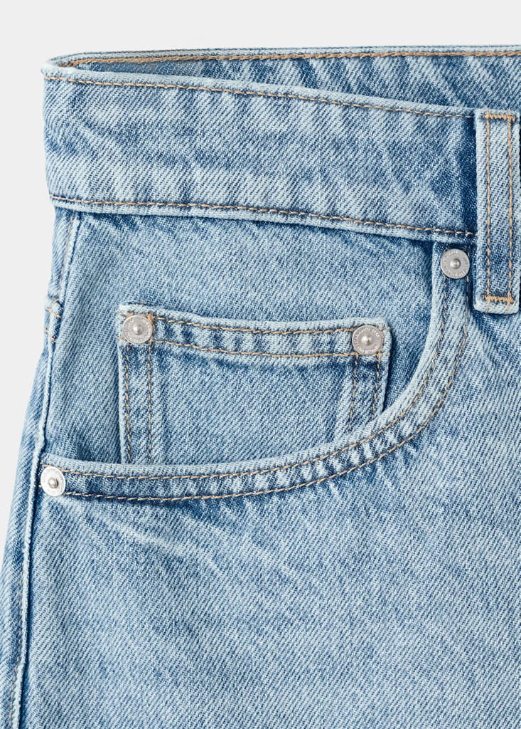 Straight low-rise denim Bermuda shorts — Medium Blue