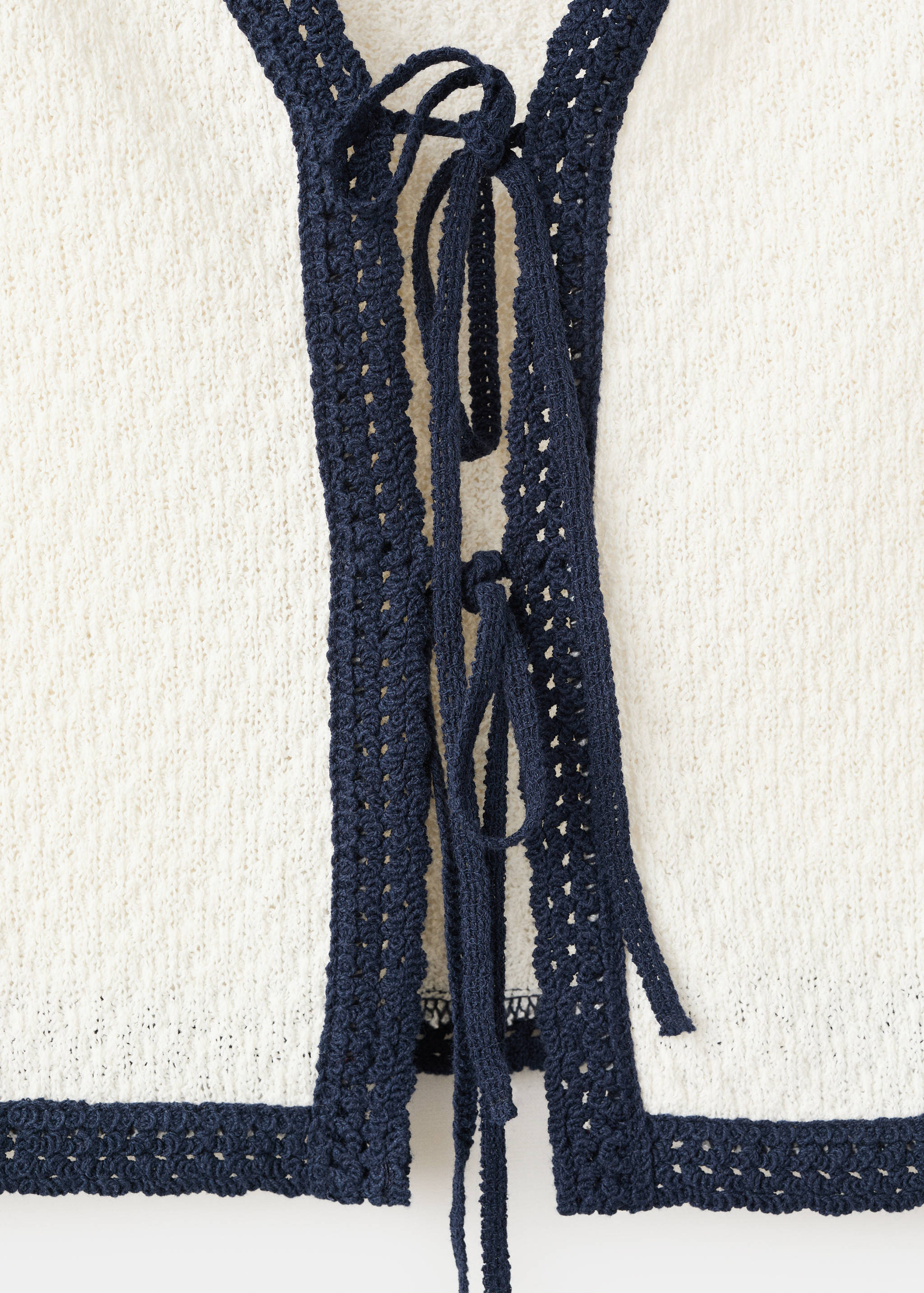 Top vest with bow details - Details of the article 8