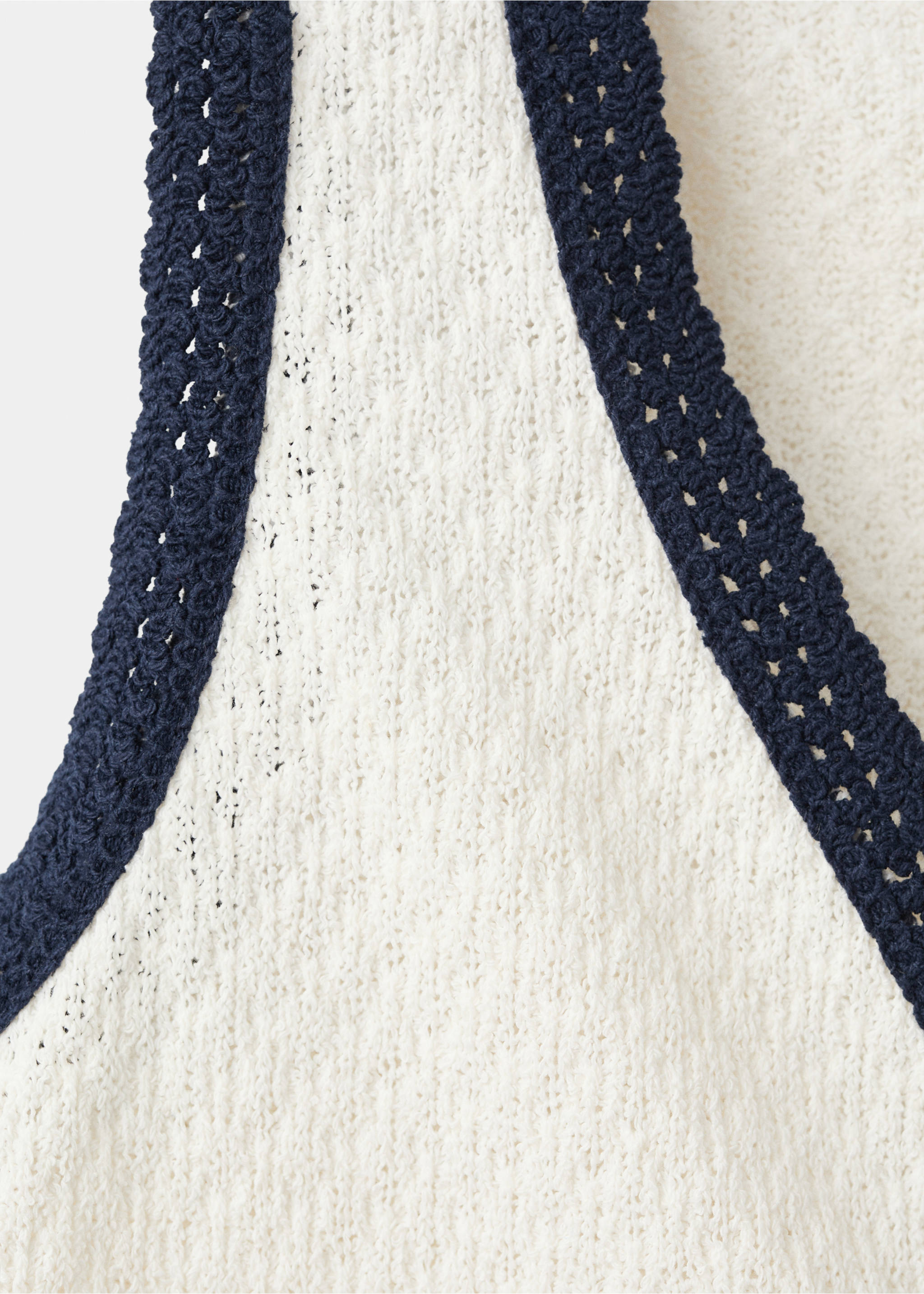 Top vest with bow details - Details of the article 0, Ecru. Ref: 27029058-00.