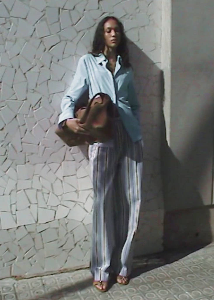 Wide leg striped jeans