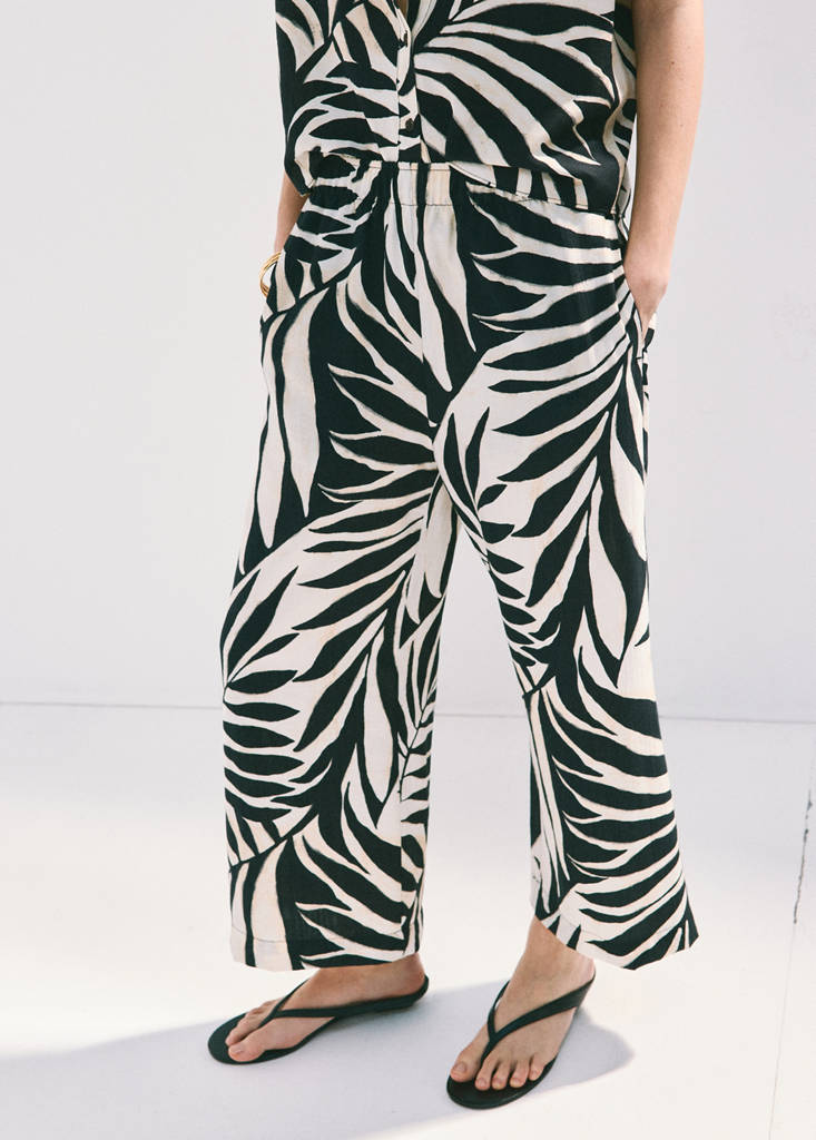 Tropical print trousers — Ecru