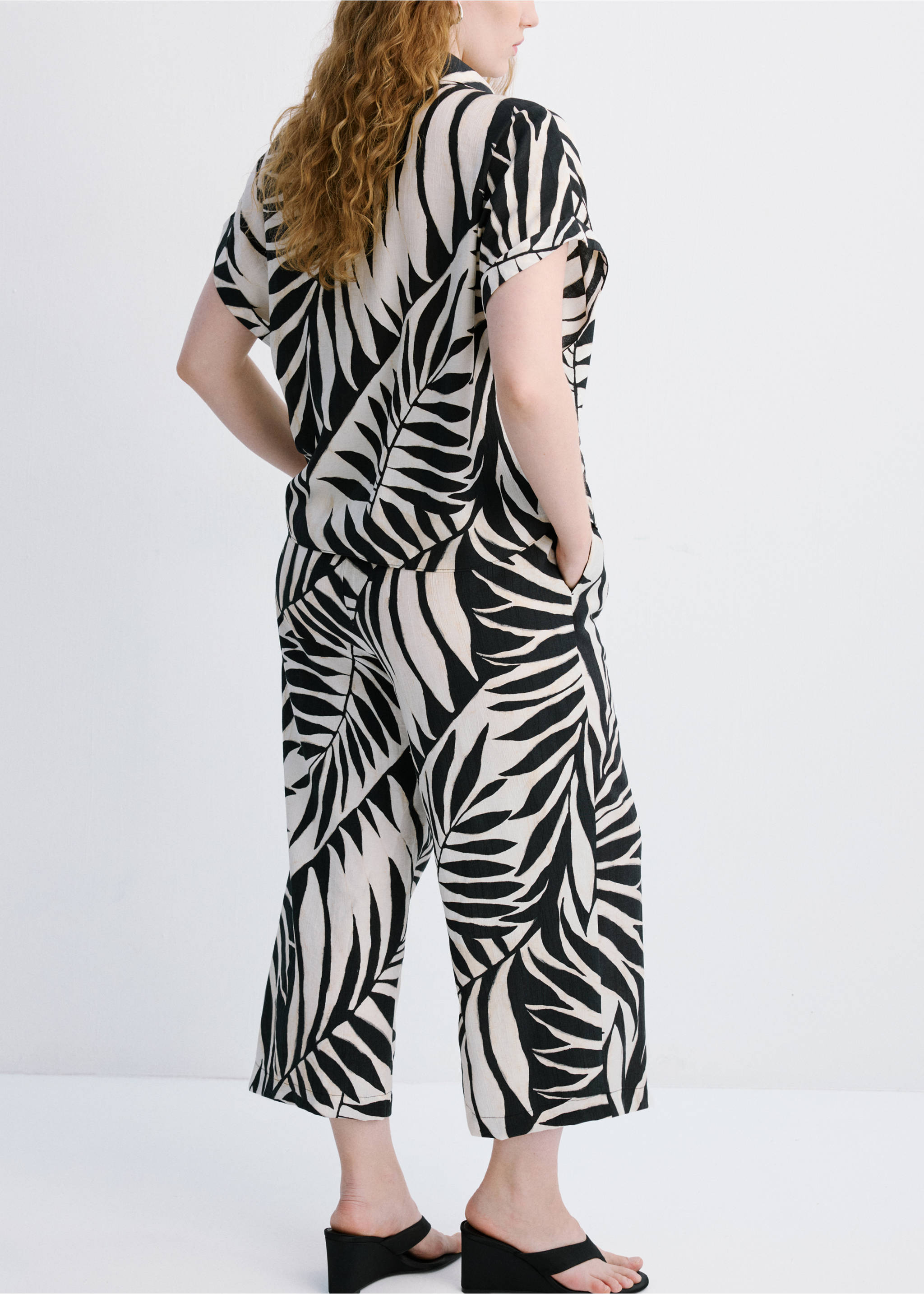 Pantalon imprimé tropical - Détail de l'article 4, Écru. Ref: 27029074-00.